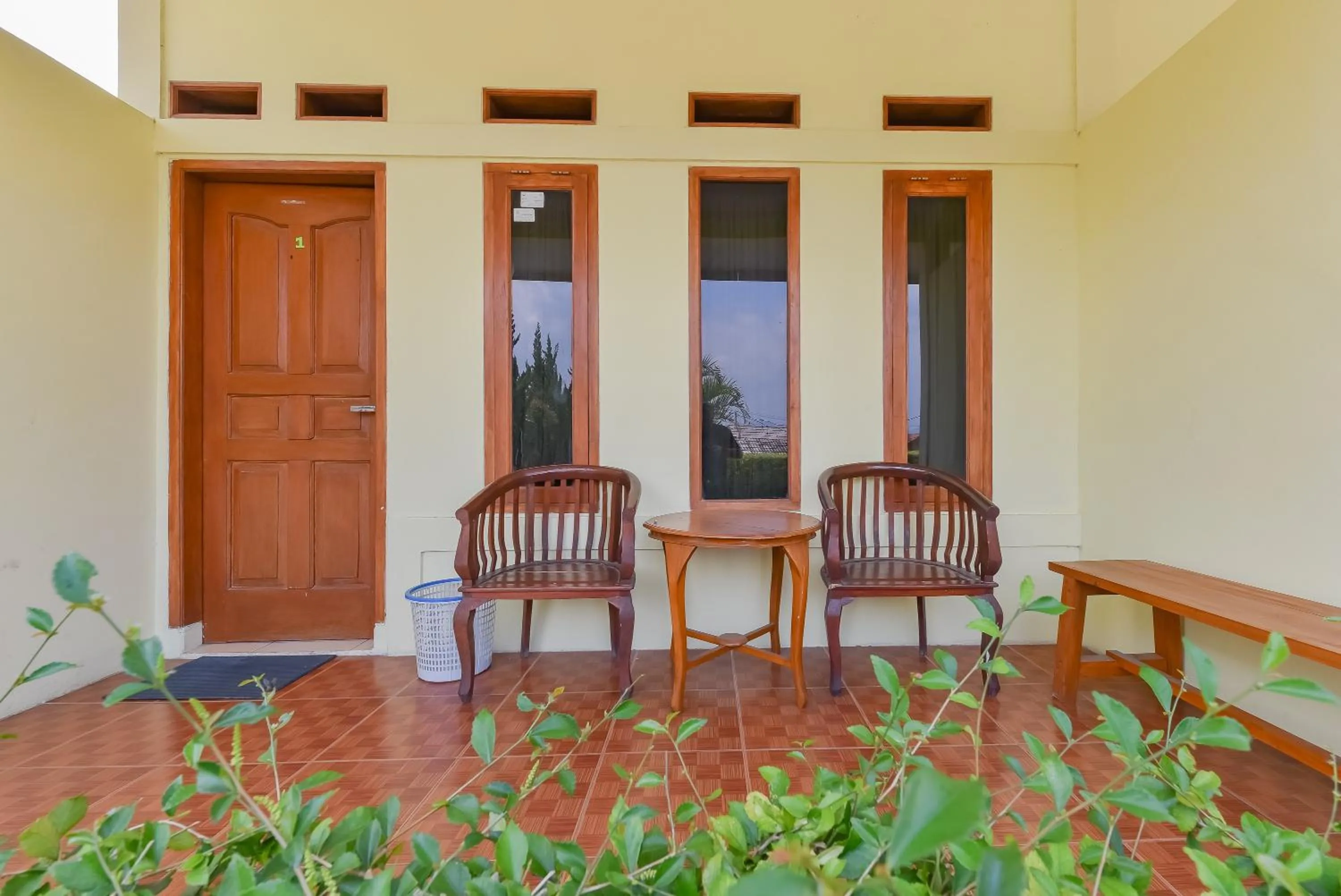 Balcony/Terrace in RedDoorz At Pondok Winagung Ciwidey