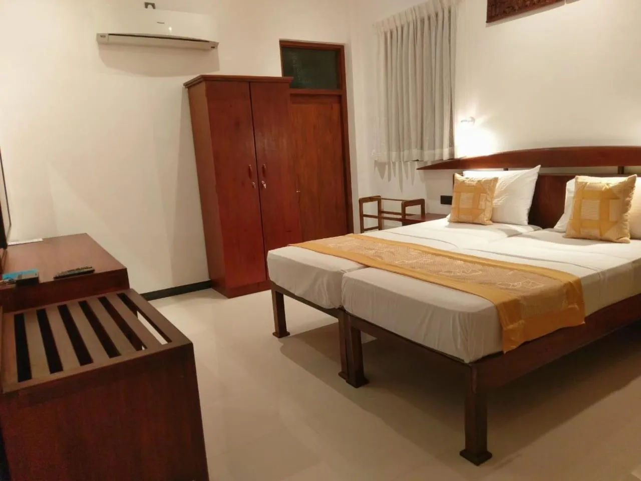 Photo of the whole room, Bed in Selavi Resort Bentota