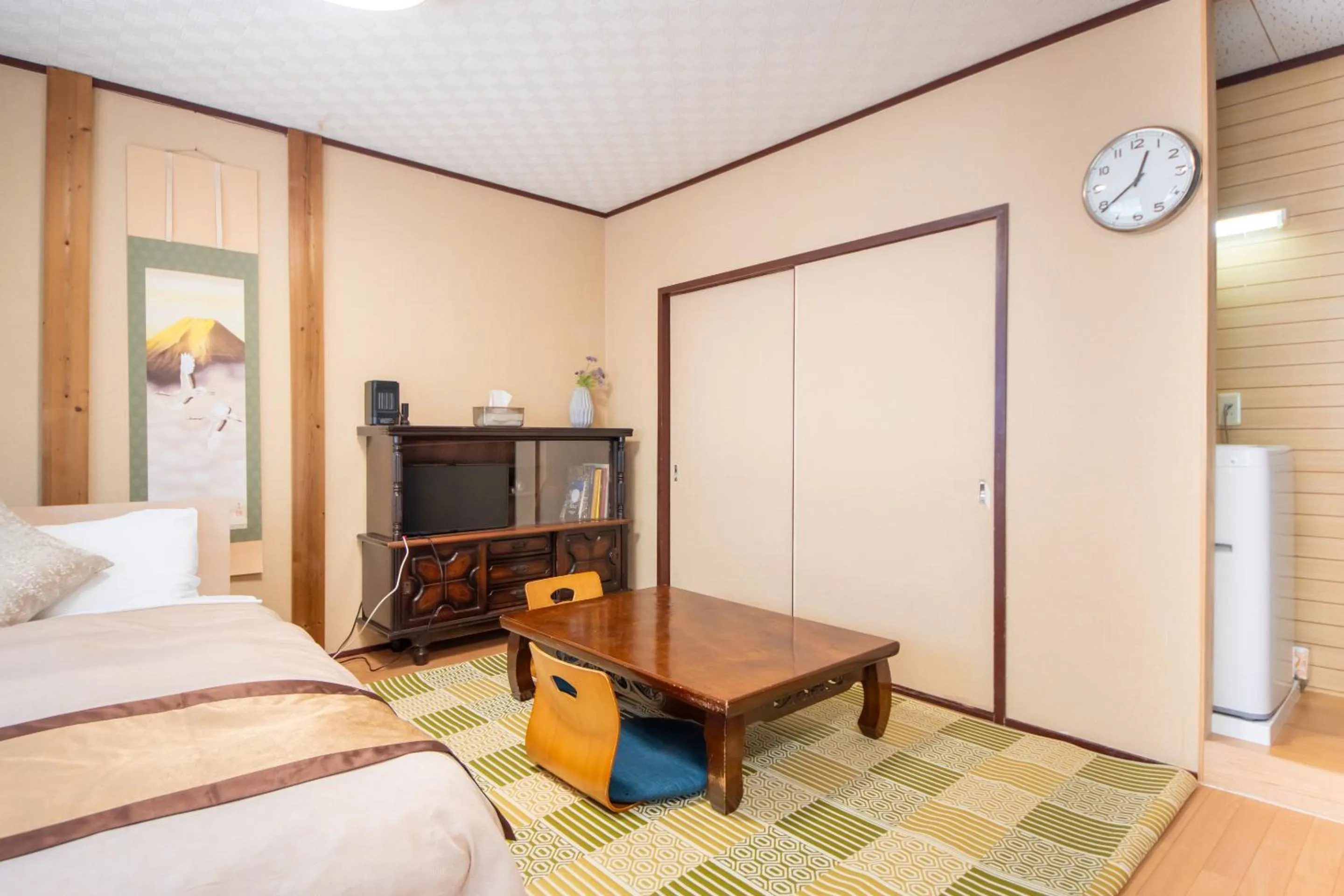 Bed in Comfy Stay MR1 & MR2