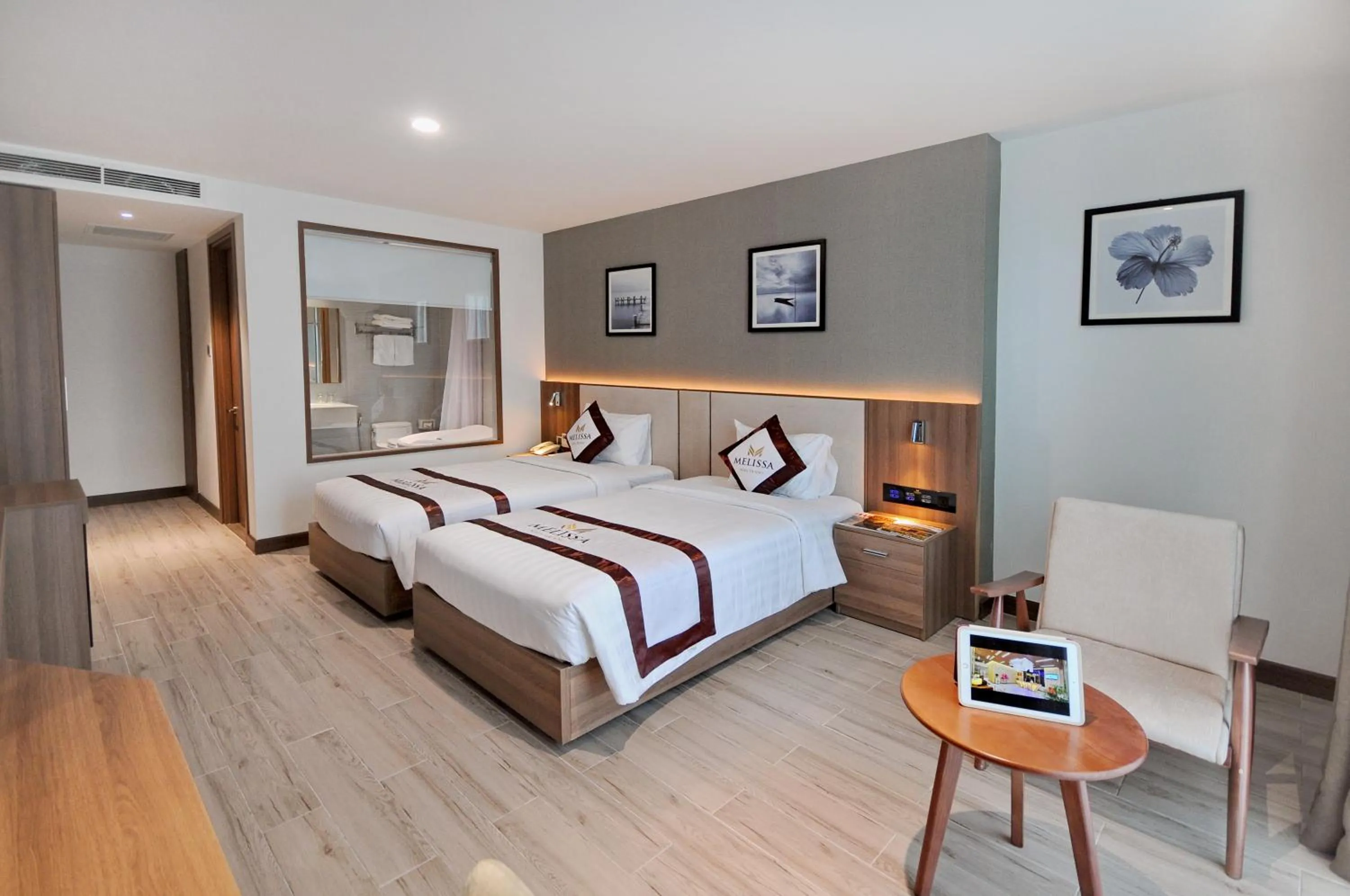 Restaurant/places to eat, Bed in Melissa Hotel Nha Trang