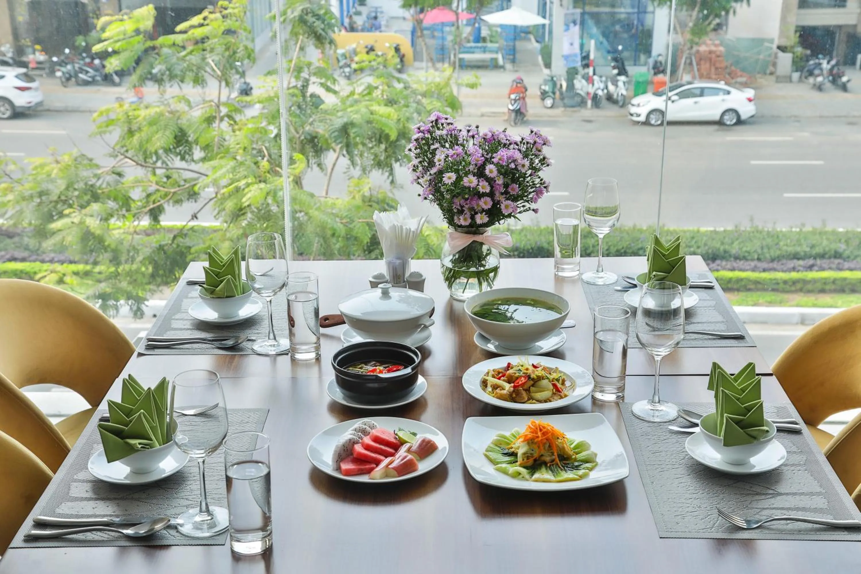 Restaurant/places to eat in San Marino Boutique Danang - 10 mins to Dragon Bridge & 15 mins to My Khe Beach