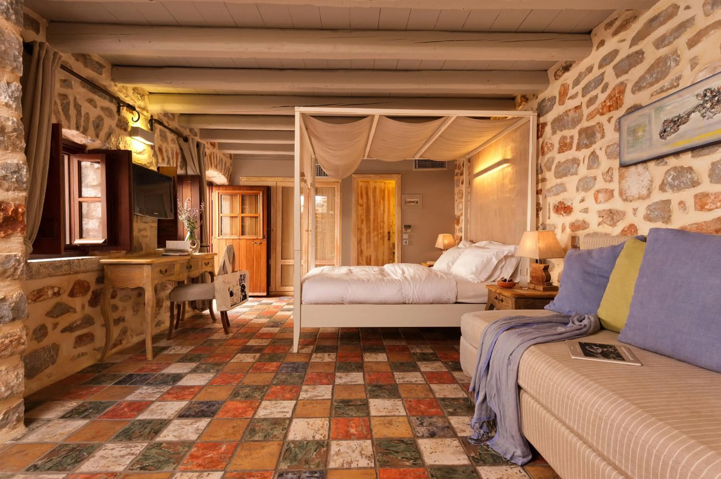 Bed in Kyrimai Hotel