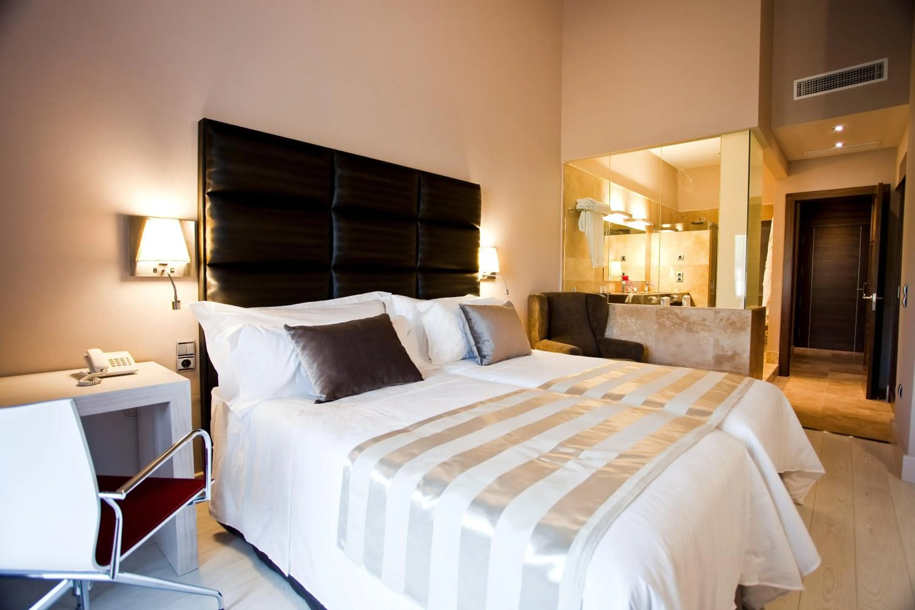 Bed in Hotel & Winery Señorío de Nevada