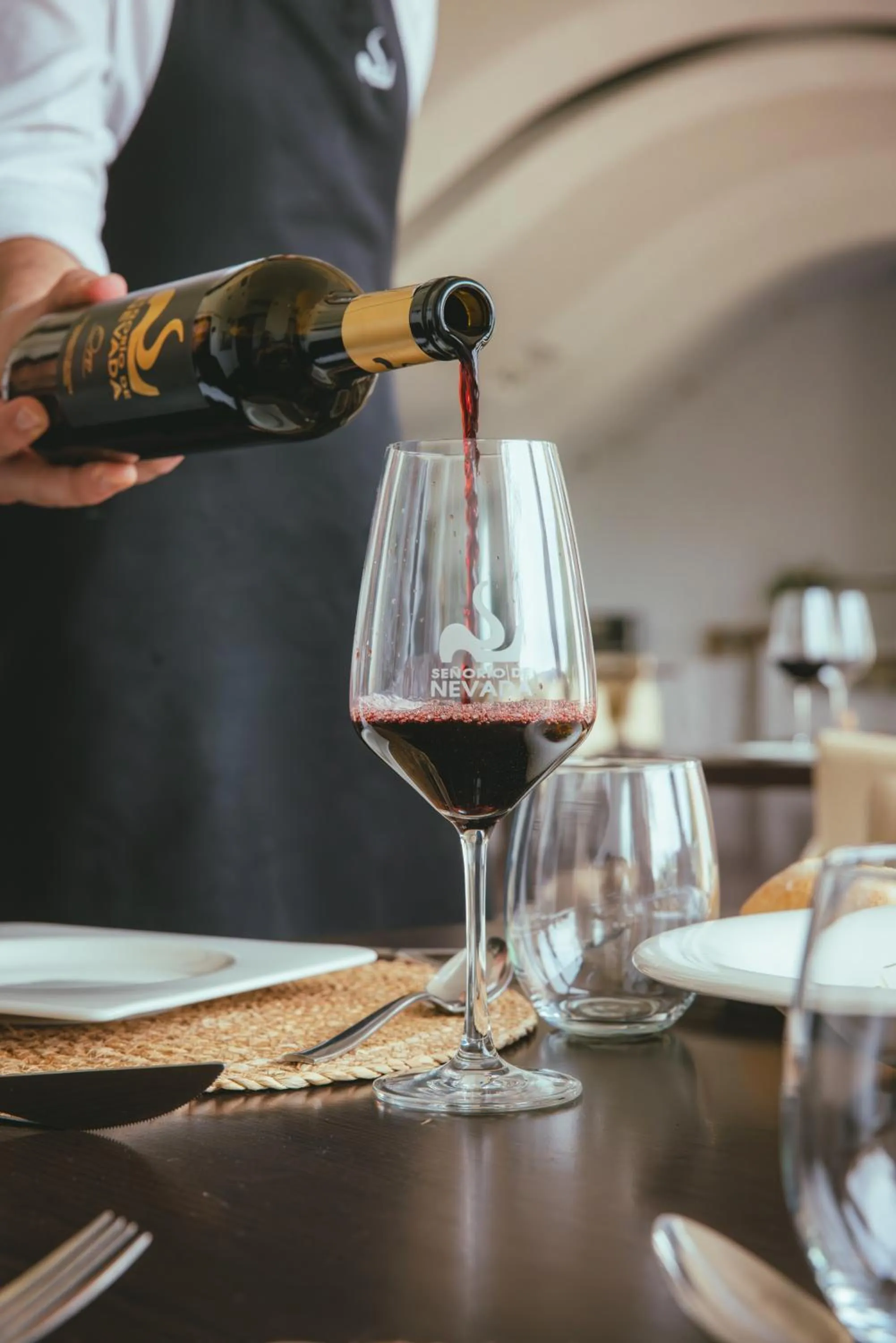 Restaurant/places to eat in Hotel & Winery Señorío de Nevada