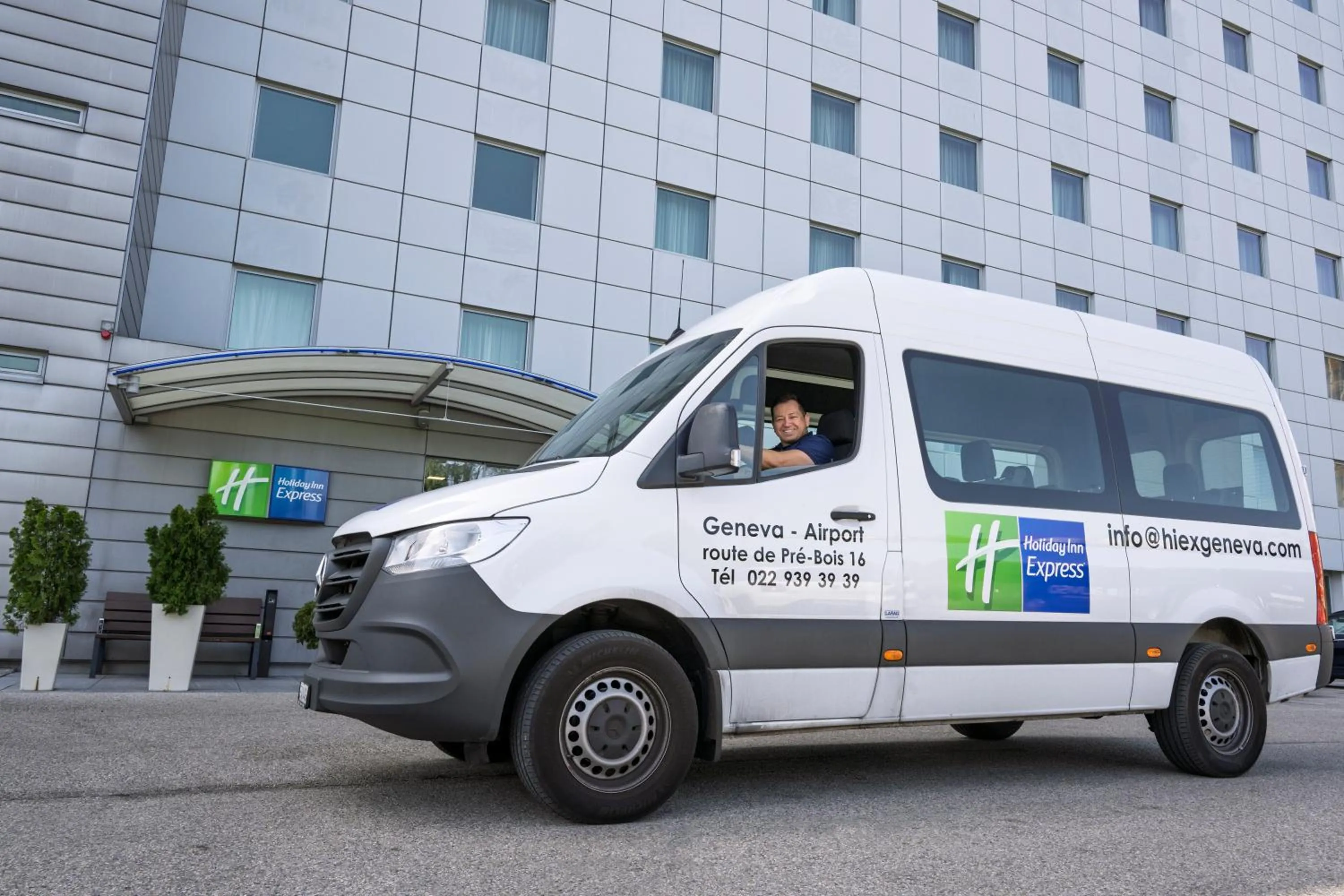 shuttle in Holiday Inn Express Geneva Airport by IHG
