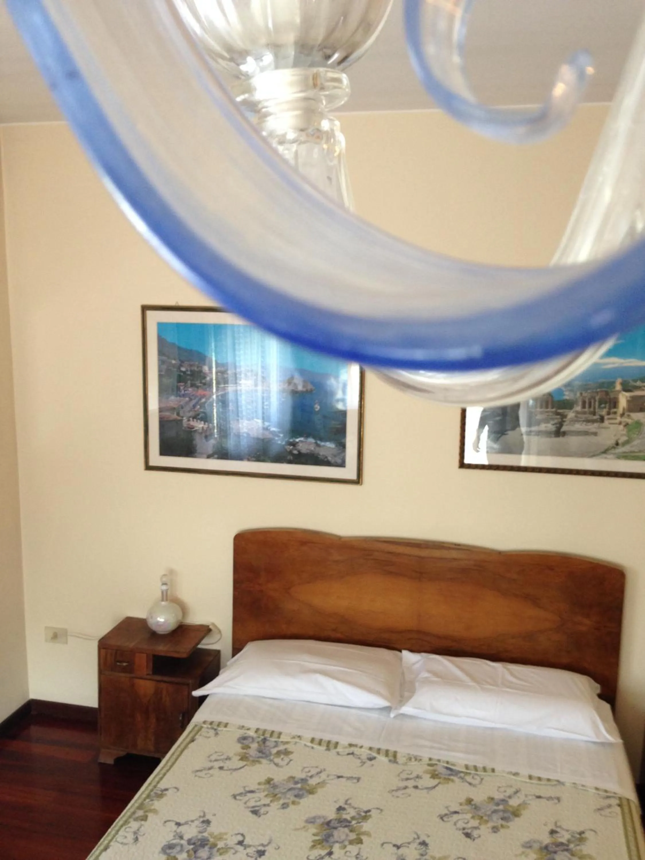 Bathroom, Bed in B&B Daniel