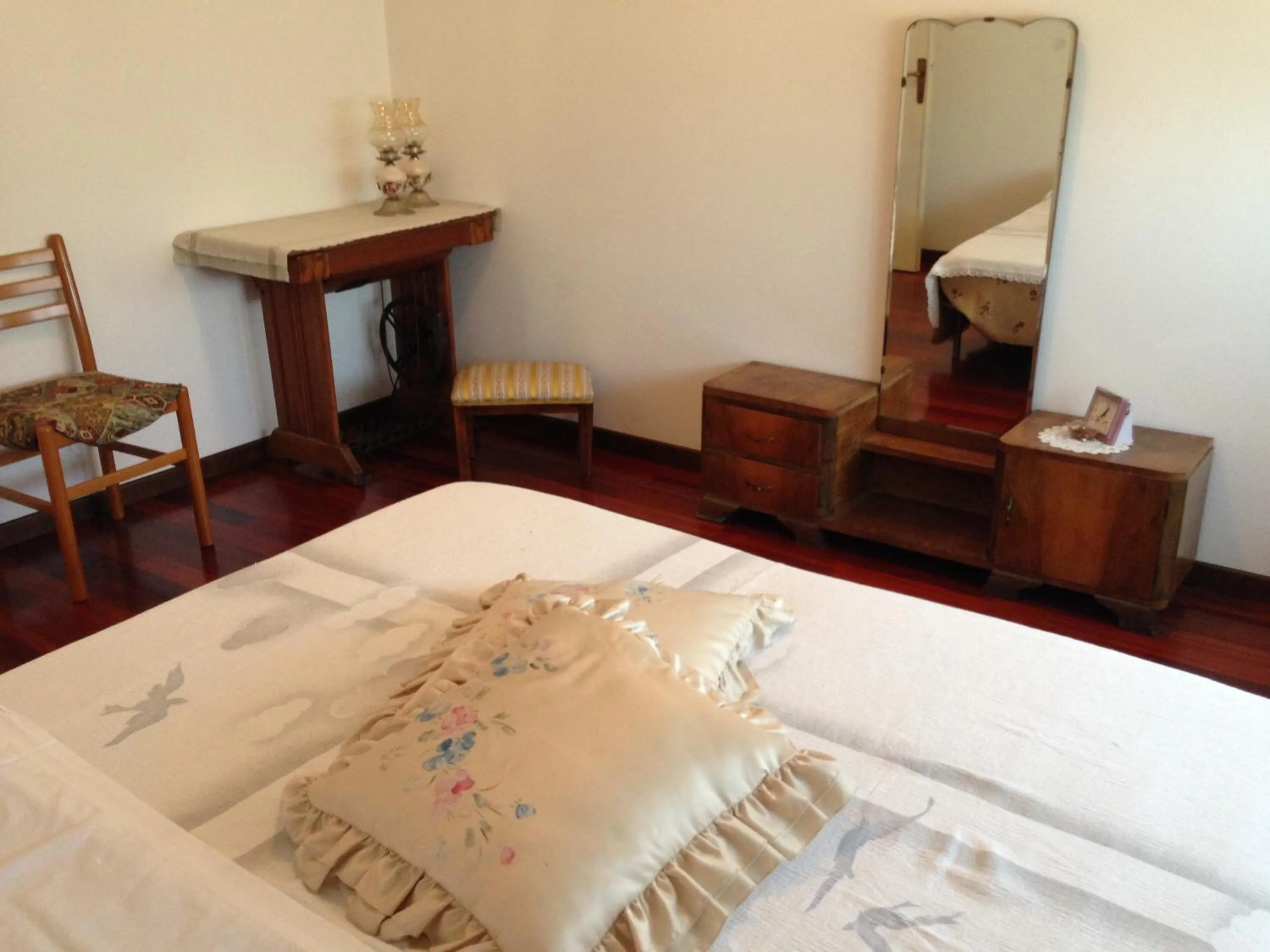 Photo of the whole room, Bed in B&B Daniel