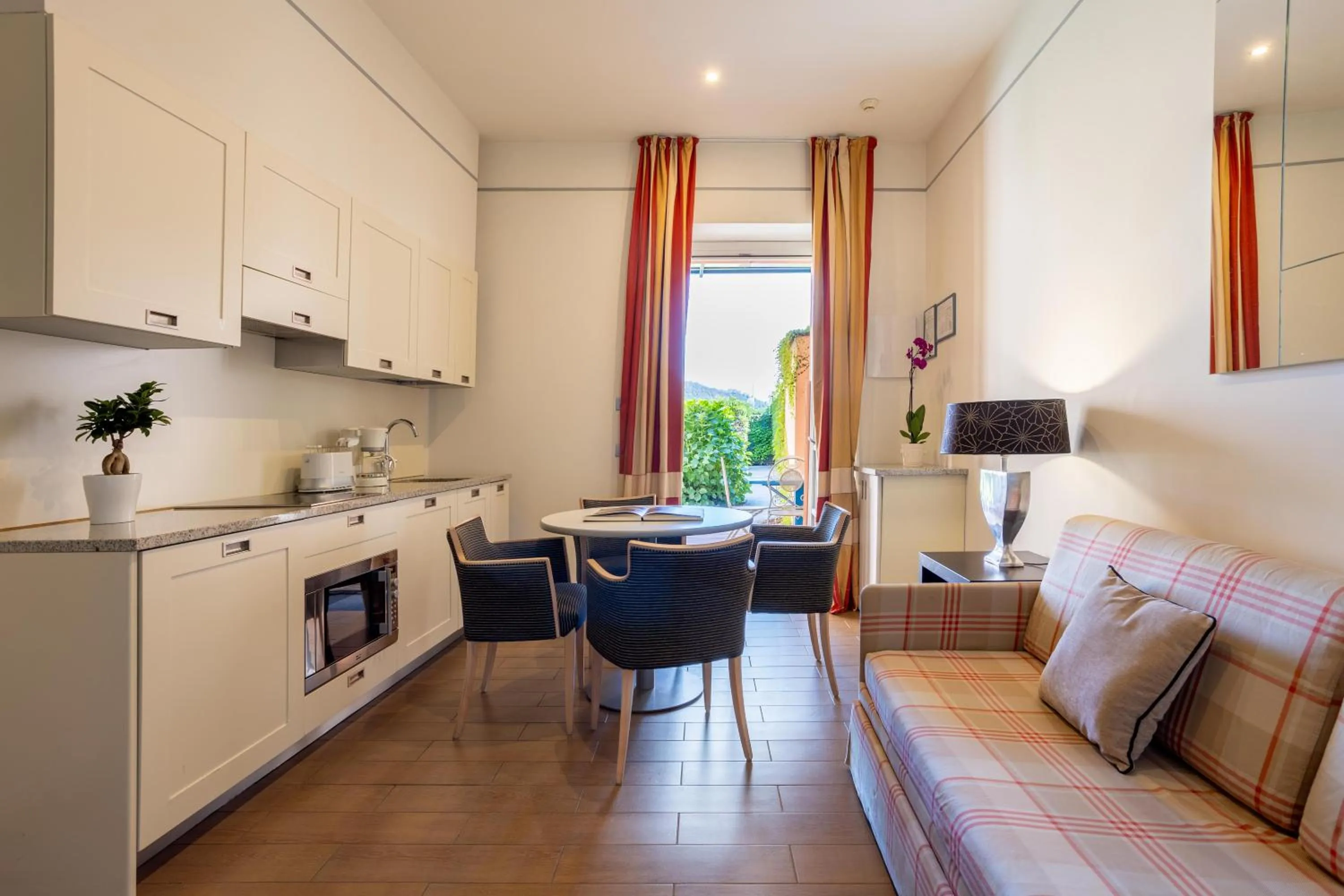 Kitchen or kitchenette in Resort Antico Verbano