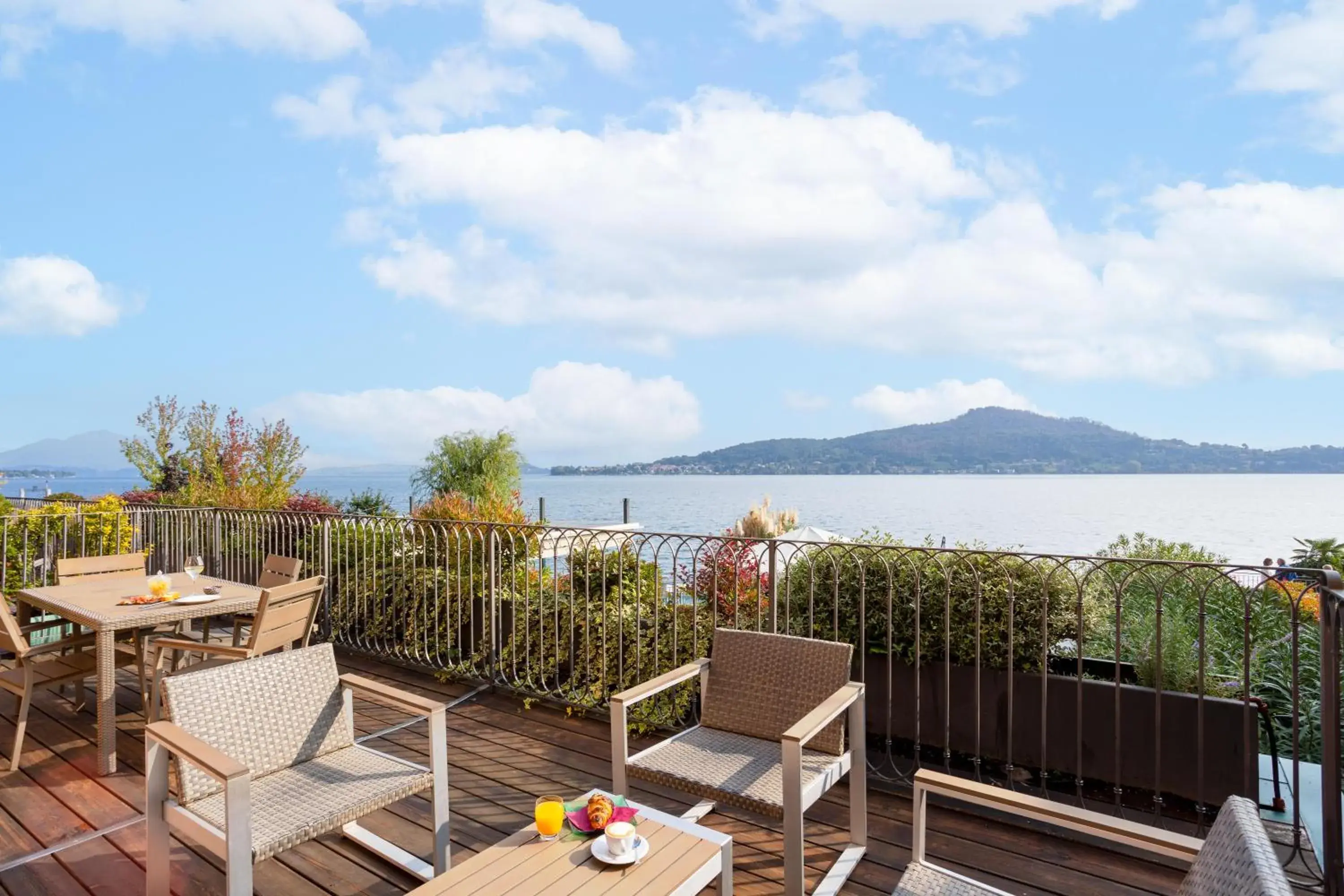 Suite with Private Terrace and Lake View in Resort Antico Verbano Suite with Private Terrace and Lake View in Resort Antico Verbano