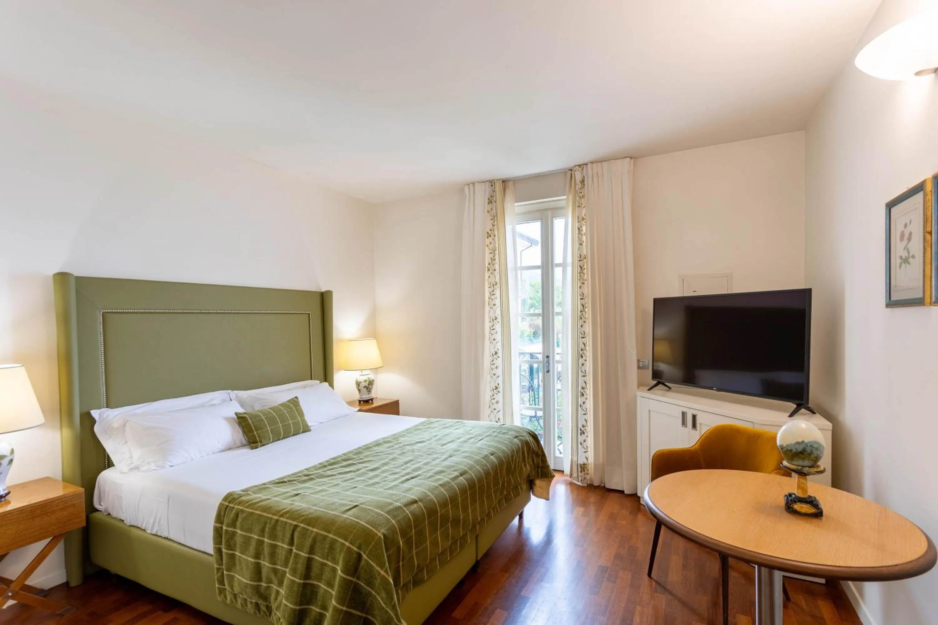 Bedroom, Bed in Resort Antico Verbano