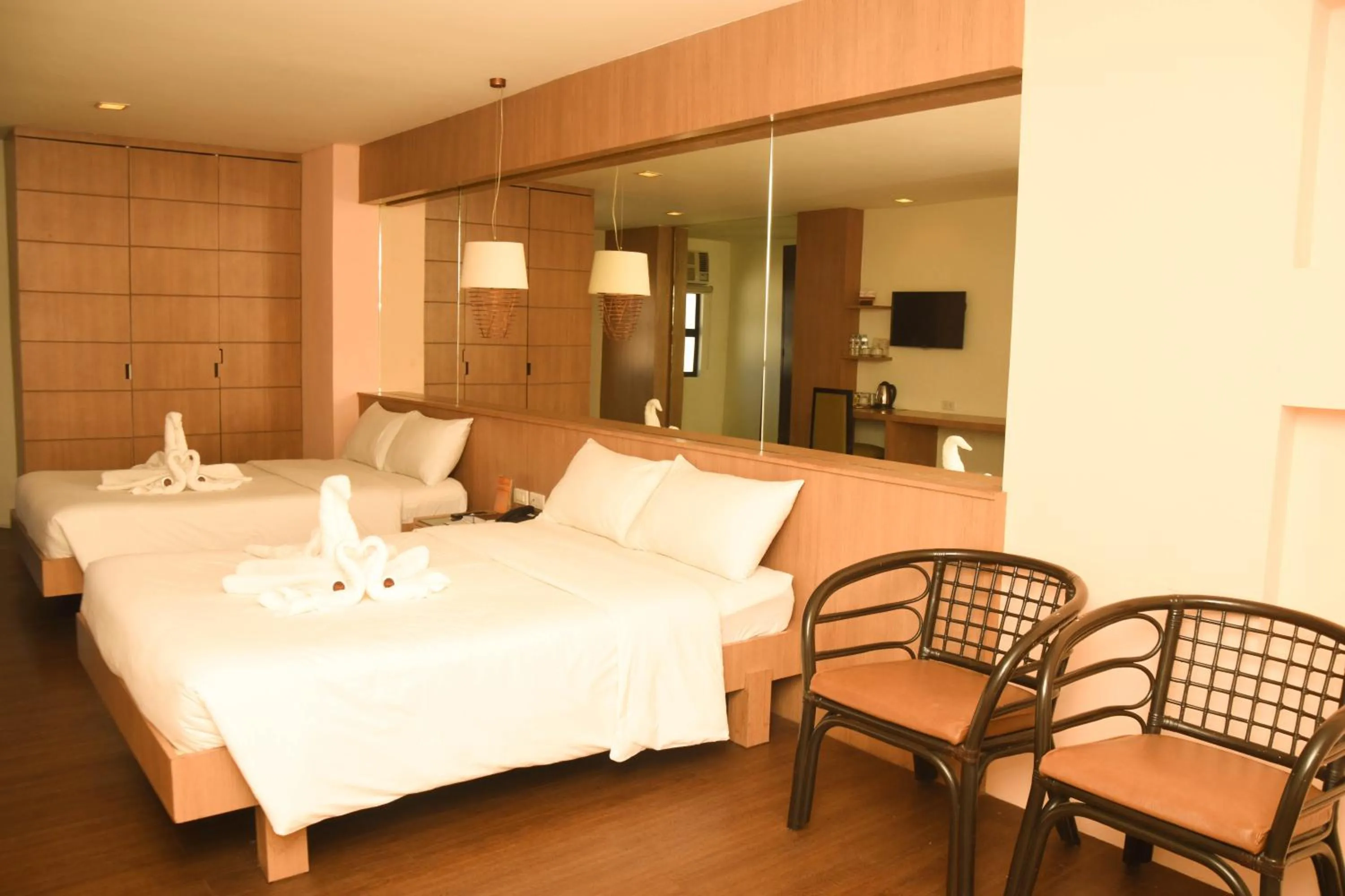 Tacloban Plaza Hotel