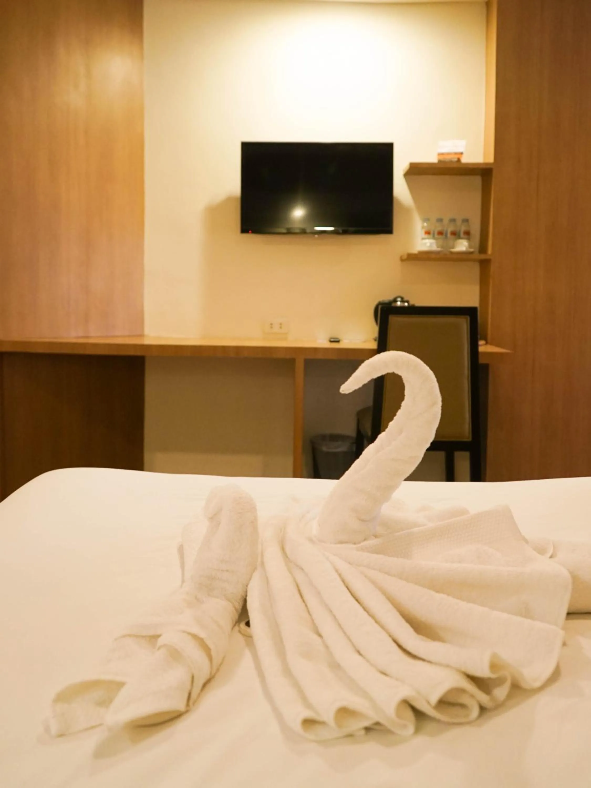 Bed in Tacloban Plaza Hotel