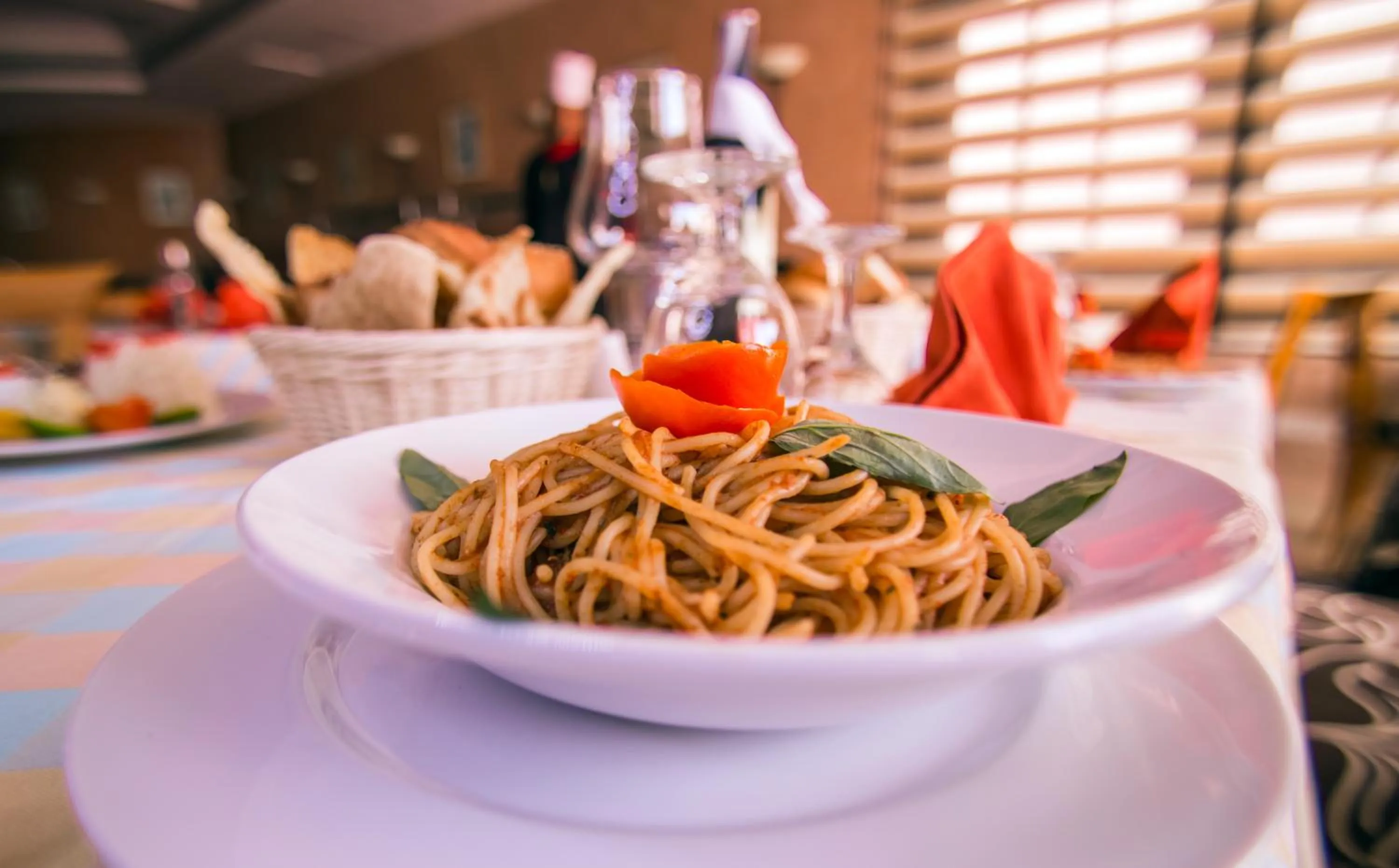 Food and drinks in Tivoli Hotel Aqua Park