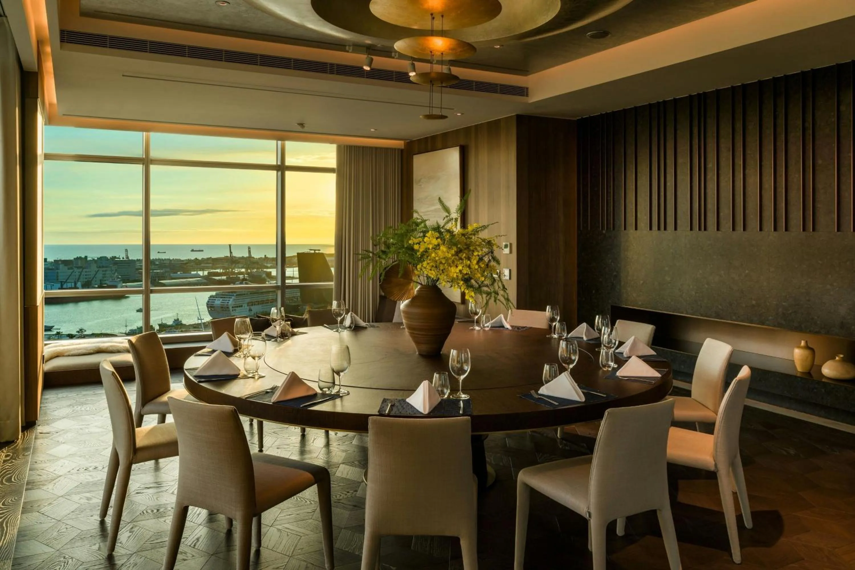 Living room in THE AMNIS, a Luxury Collection Hotel, Kaohsiung