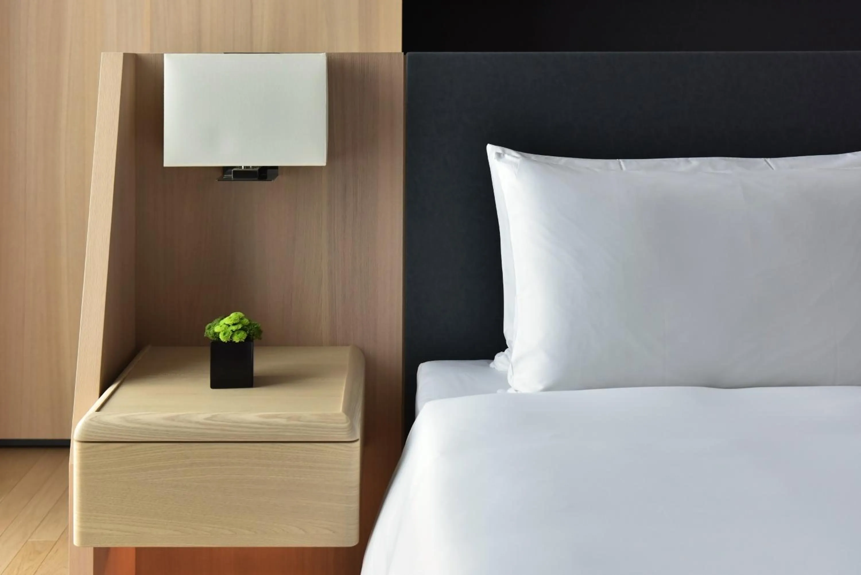 Junior Suite in Silks Club