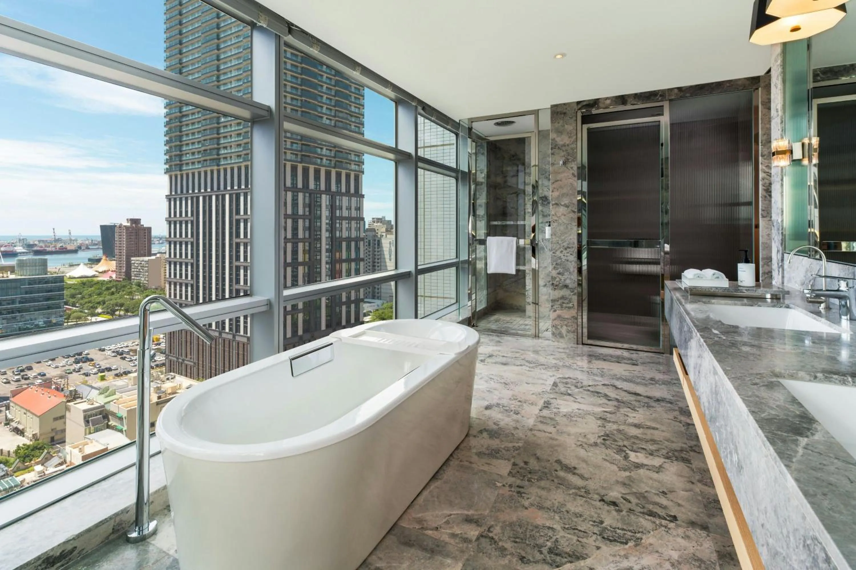 Bathroom in THE AMNIS, a Luxury Collection Hotel, Kaohsiung