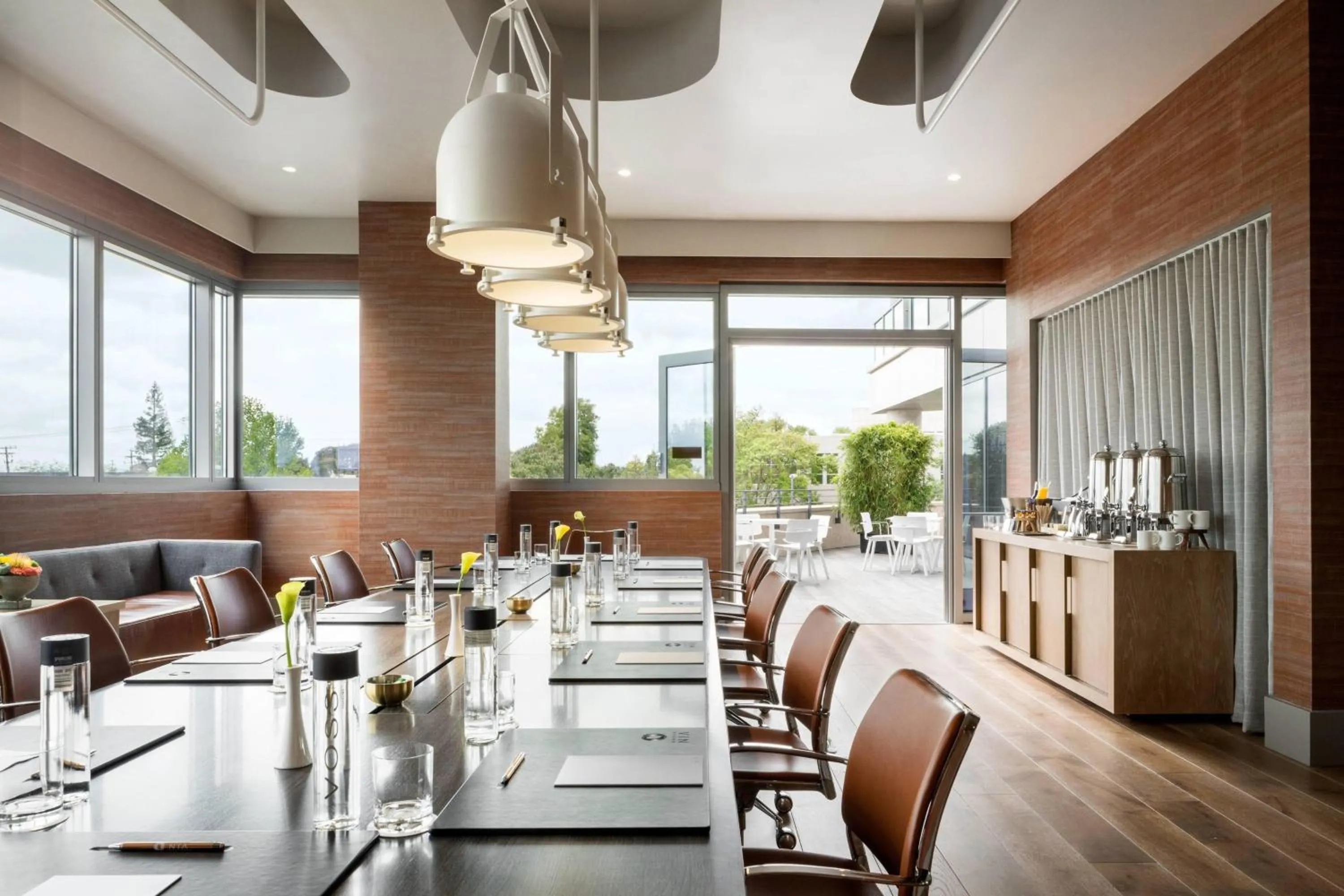 Meeting/conference room in Hotel Nia, Autograph Collection