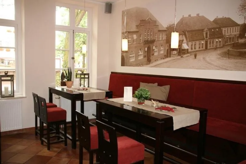 Restaurant/places to eat in Hotel Altes Stadthaus