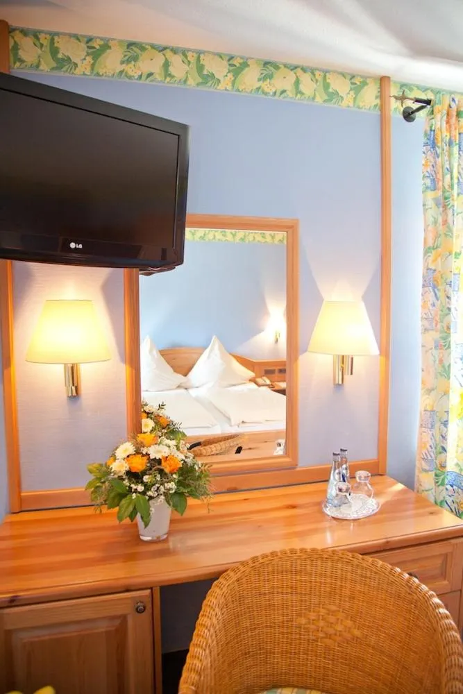 Bed in Hotel Altes Stadthaus