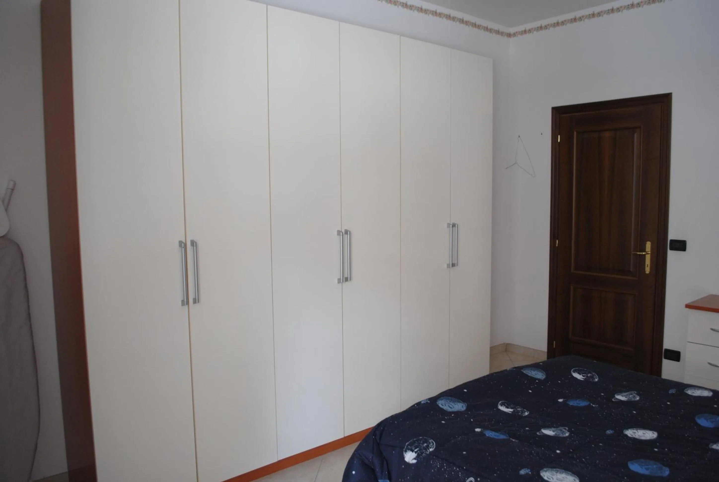 Bed in Appartamento a Andora