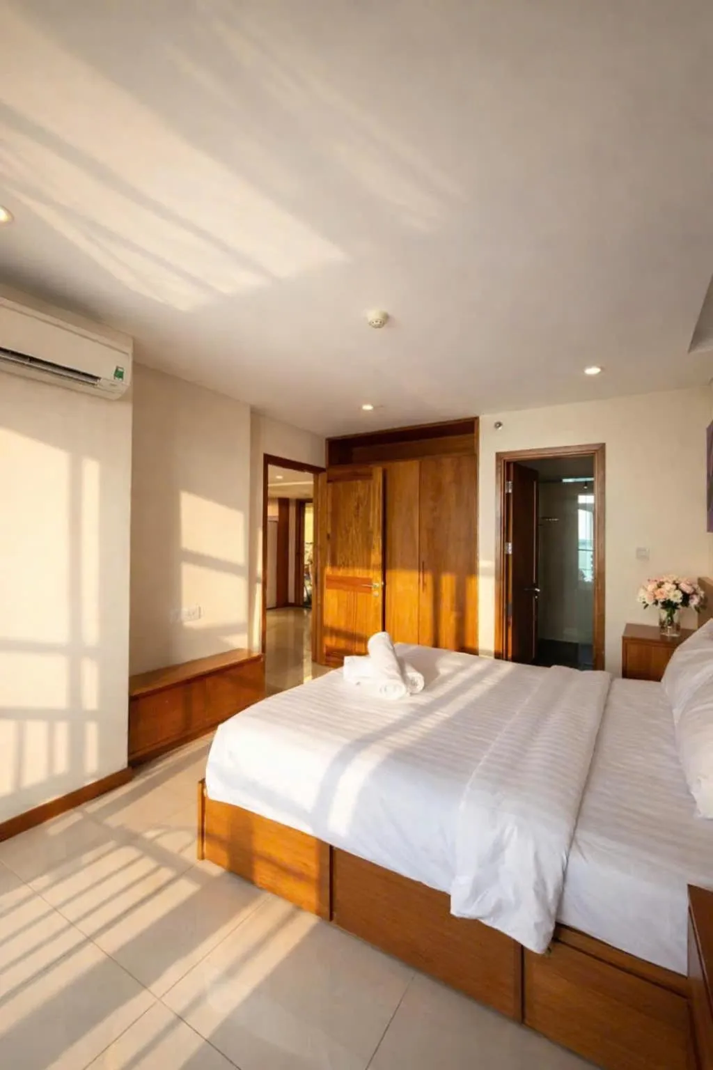 Bed in Holi Beach Hotel & Apartments