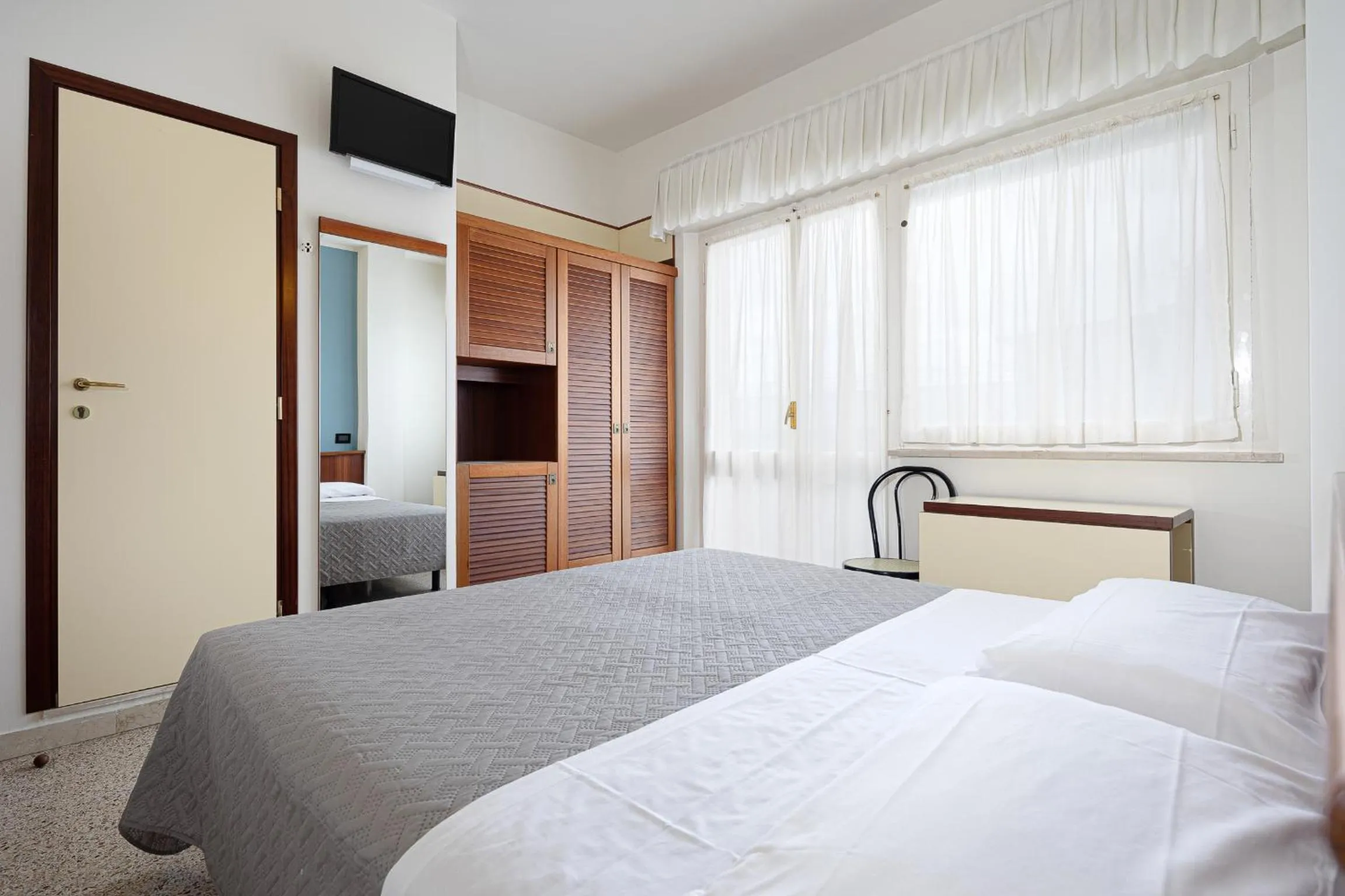 TV and multimedia, Bed in Hotel Avana Fronte Mare