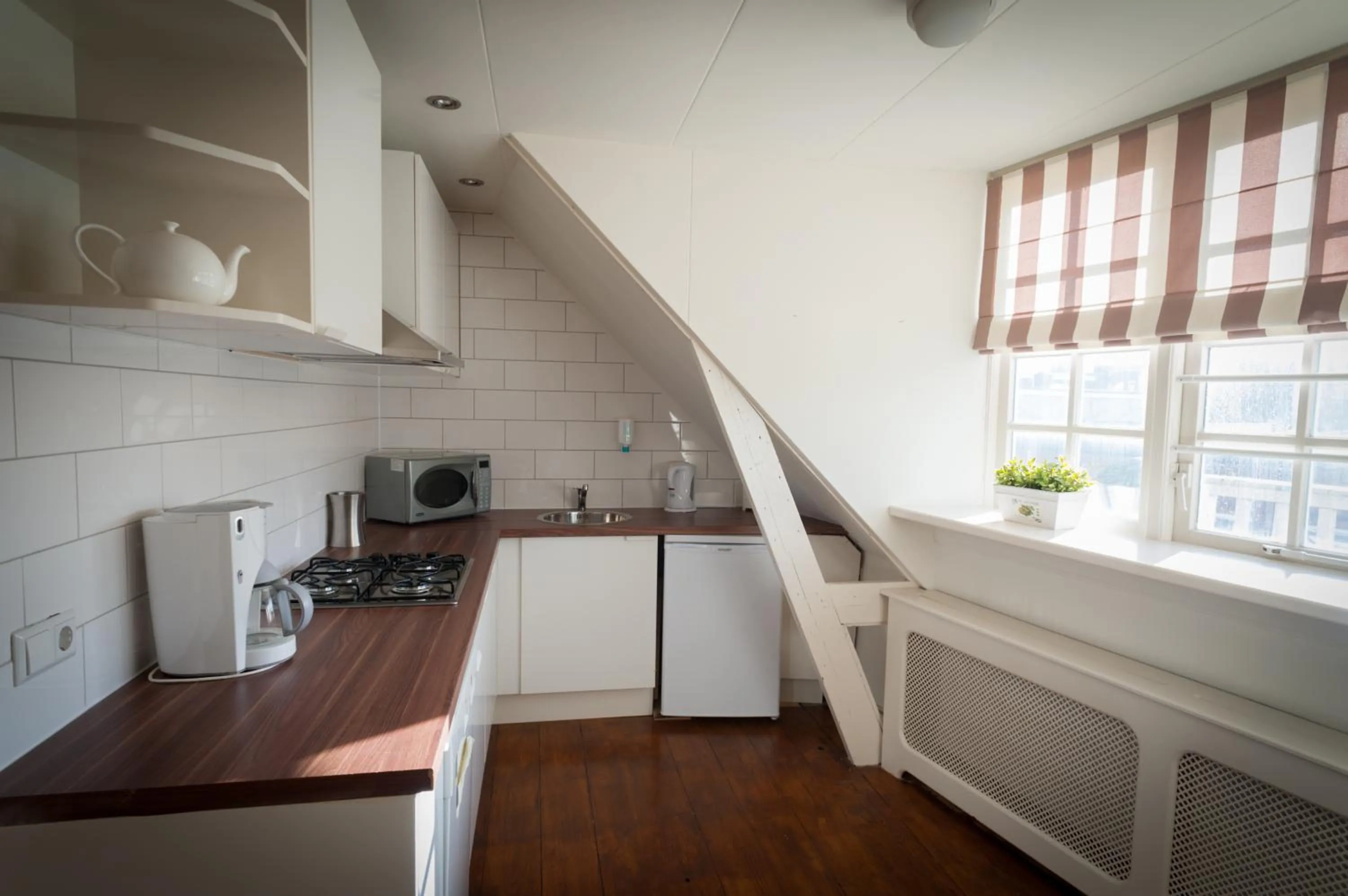 Kitchen or kitchenette in Hotel Grand Cafe Deight