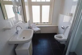 Bathroom in Hotel Grand Cafe Deight