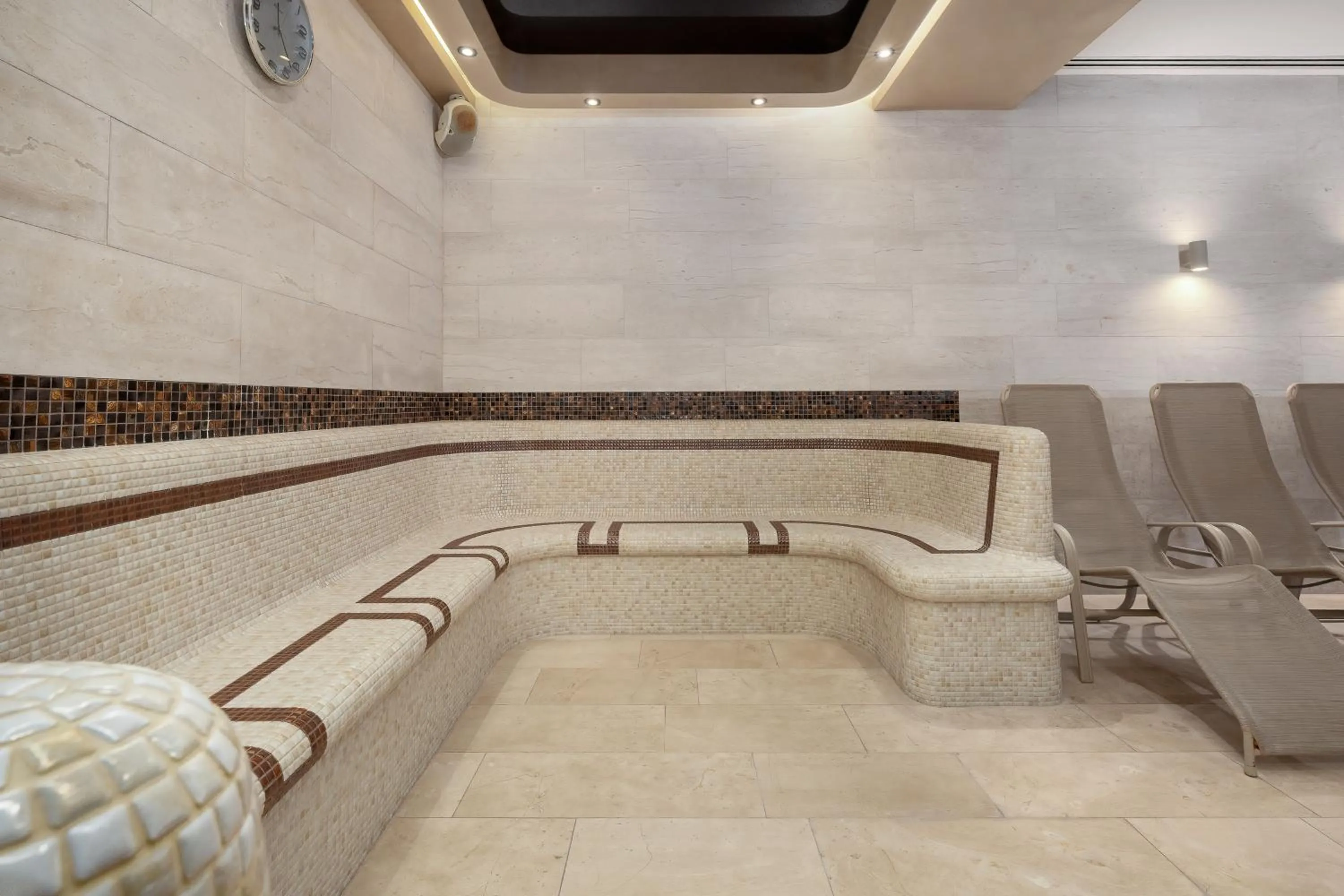 Swimming pool in Hotel&Spa Stary Dziwnów basen swimming pool