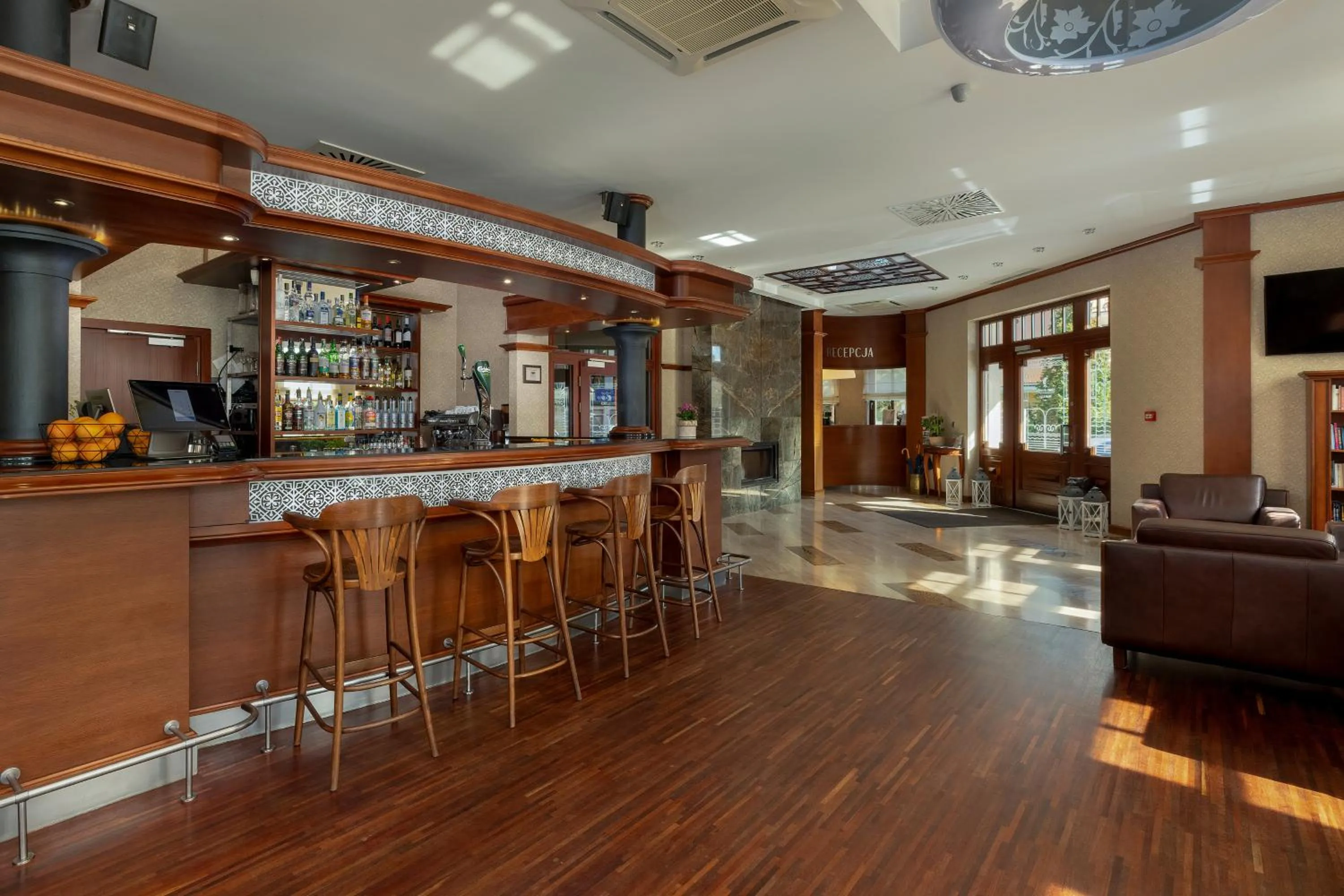 Restaurant/places to eat in Hotel&Spa Stary Dziwnów basen swimming pool