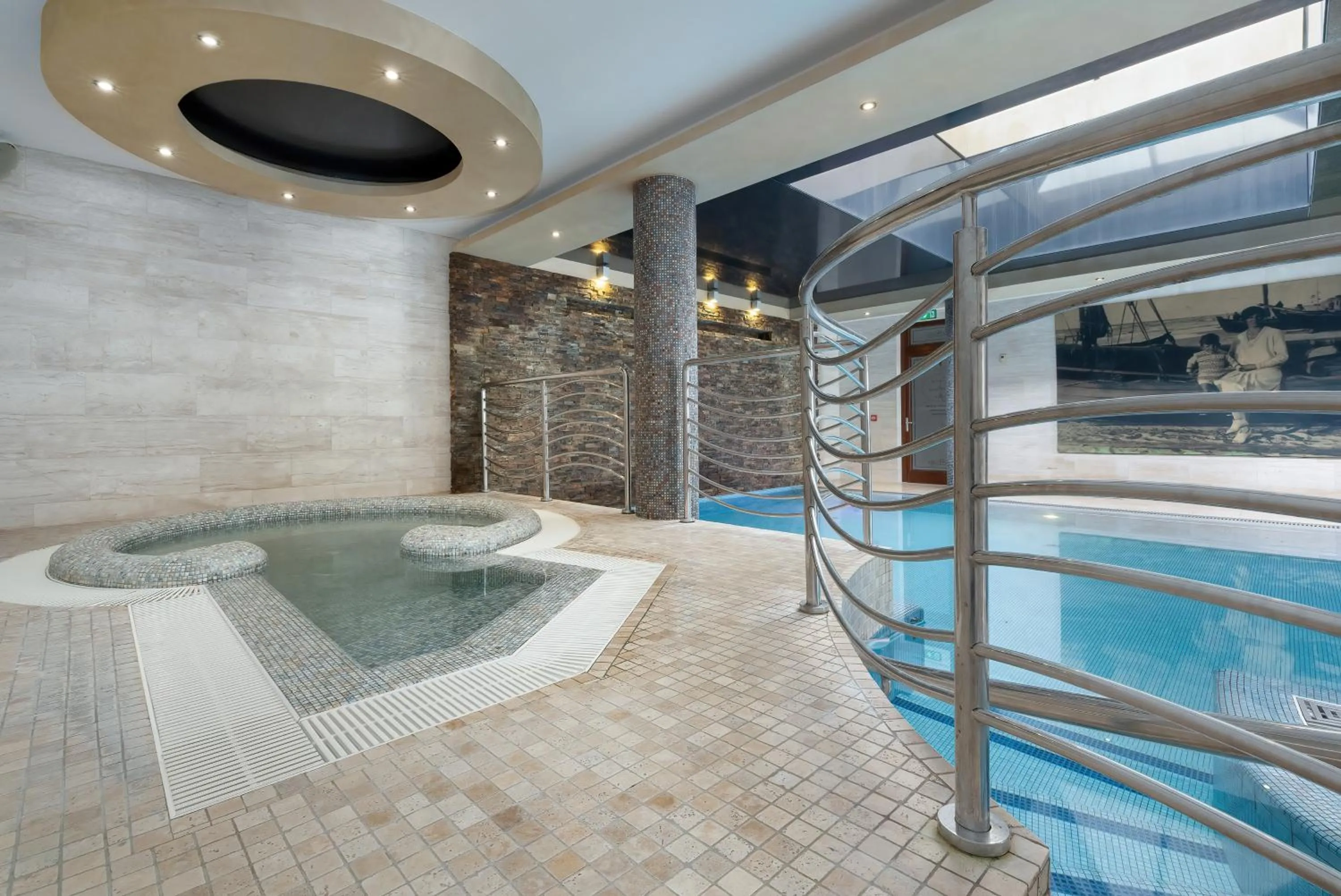 Pool view in Hotel&Spa Stary Dziwnów basen swimming pool