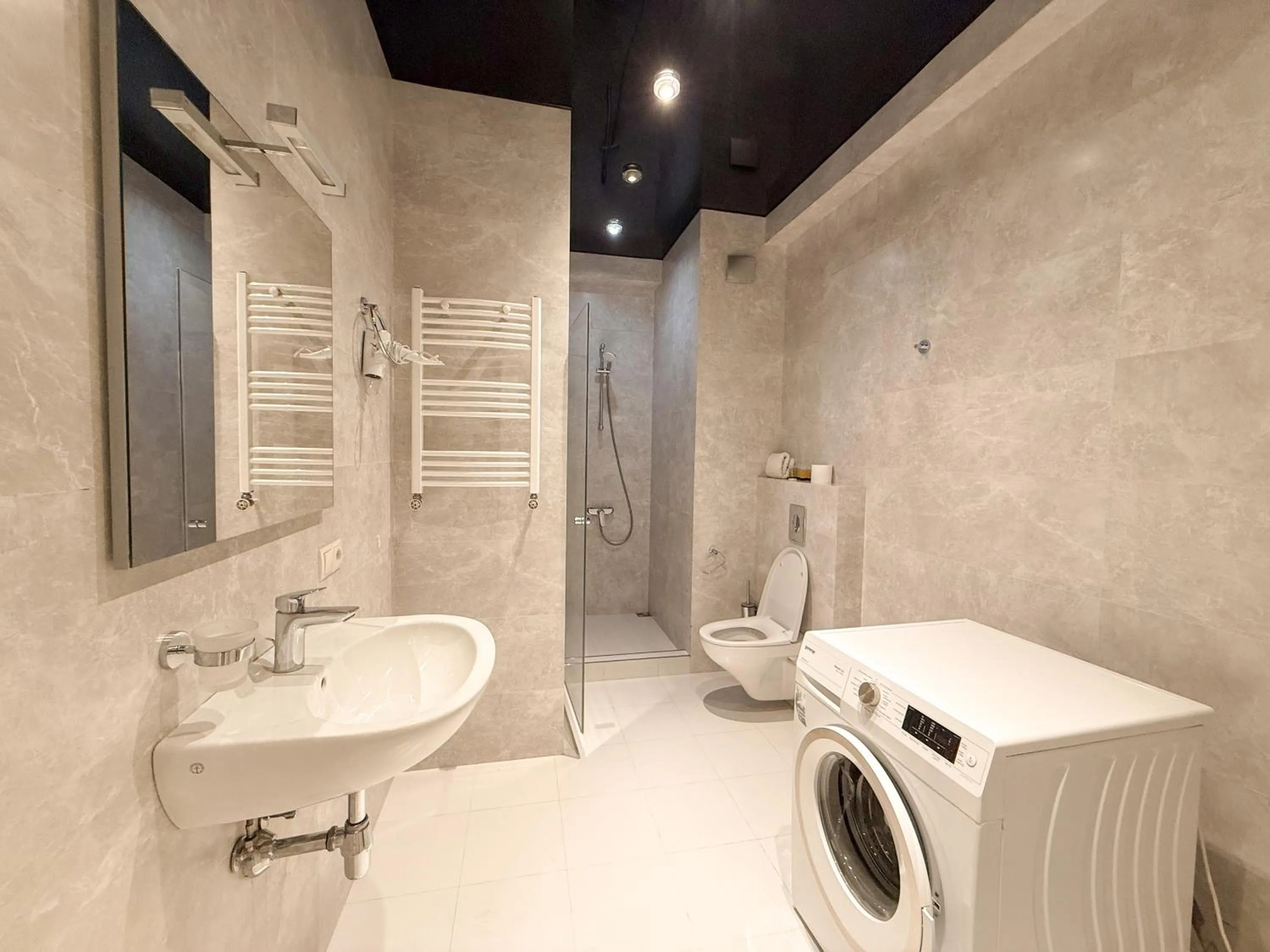 Super Luxury Apartments