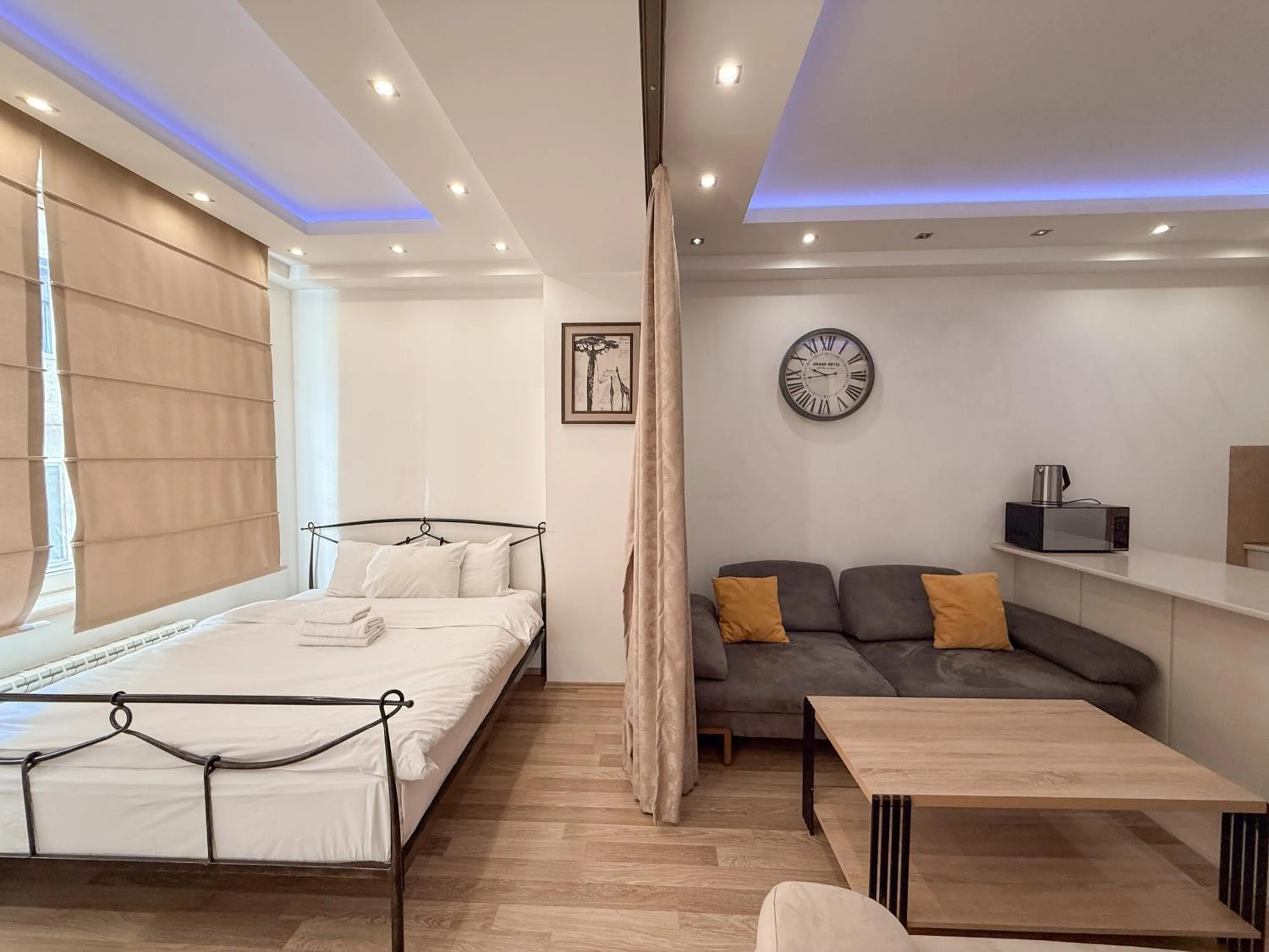 Bed in Super Luxury Apartments