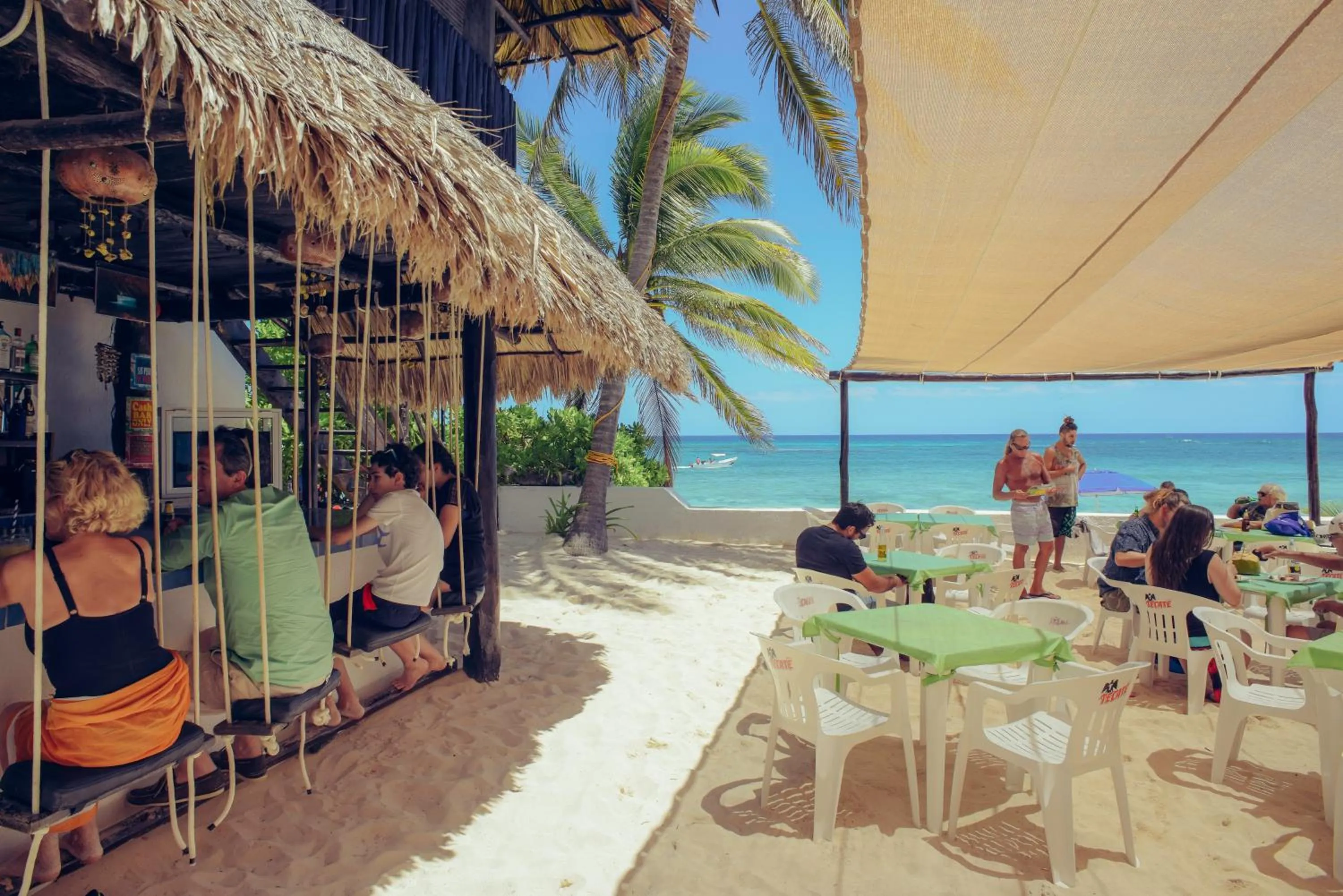 Restaurant/places to eat in Aquatech Villas DeRosa Resort