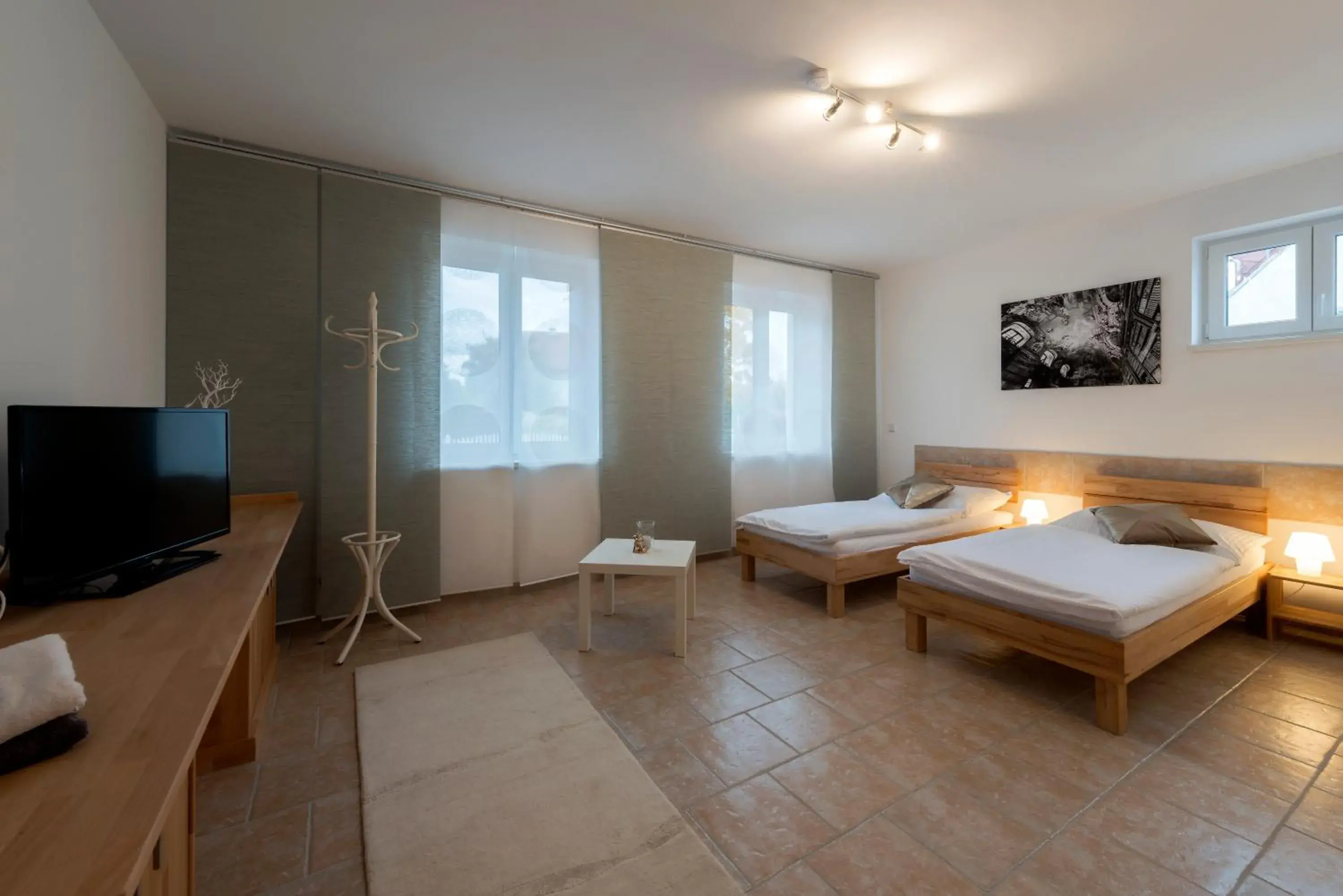 Standard Triple Room without Balcony - single occupancy in WN Rooms Standard Triple Room without Balcony - single occupancy in WN Rooms