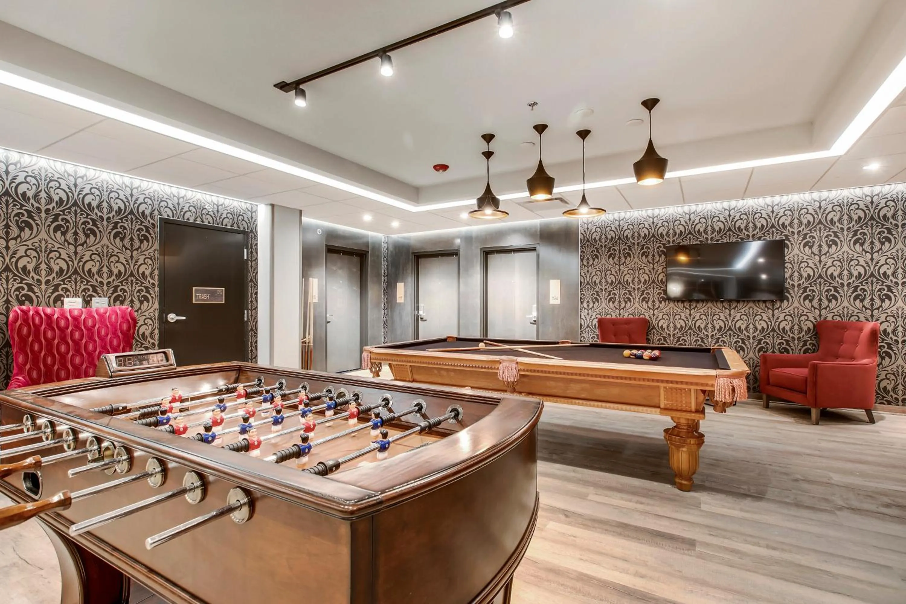 Billiard in Etage Executive Living