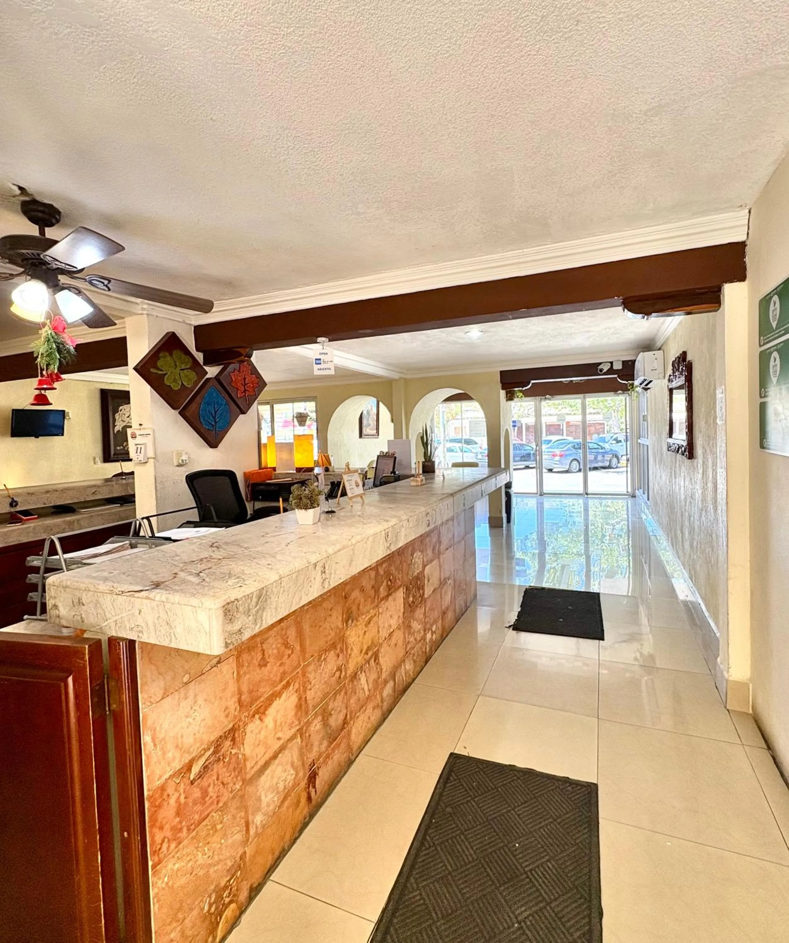 Lobby or reception in Suites Cancun Center