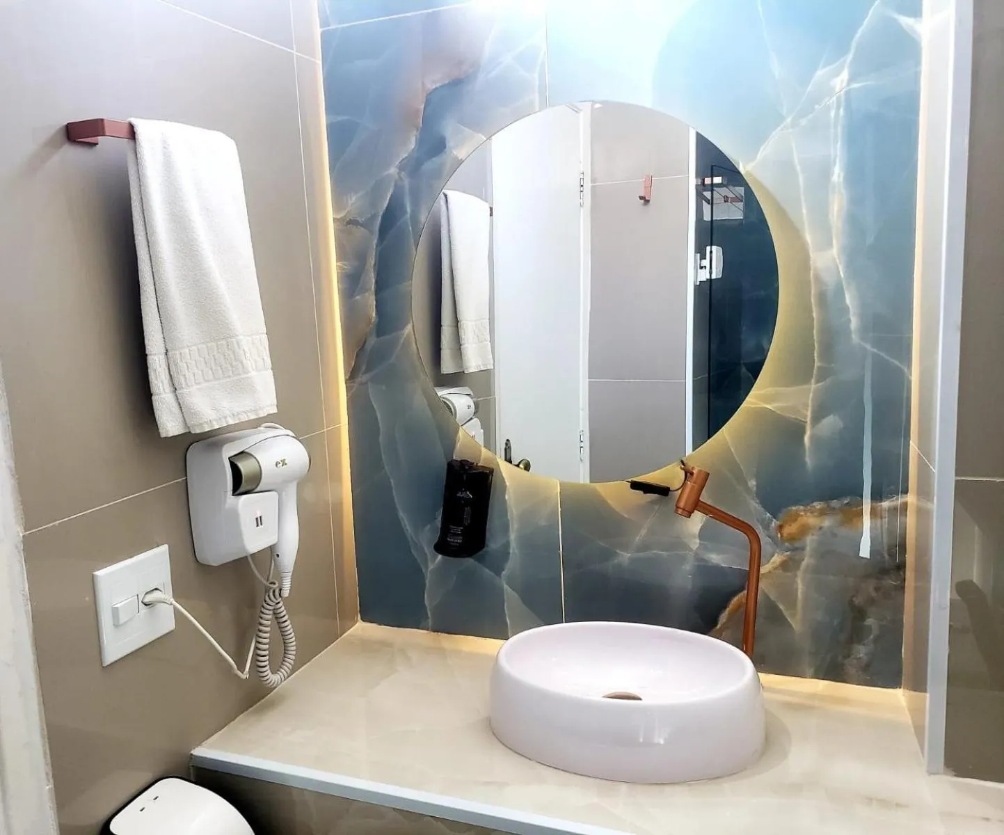 Toilet in Costa Maris Beach Hotel Frente Mar