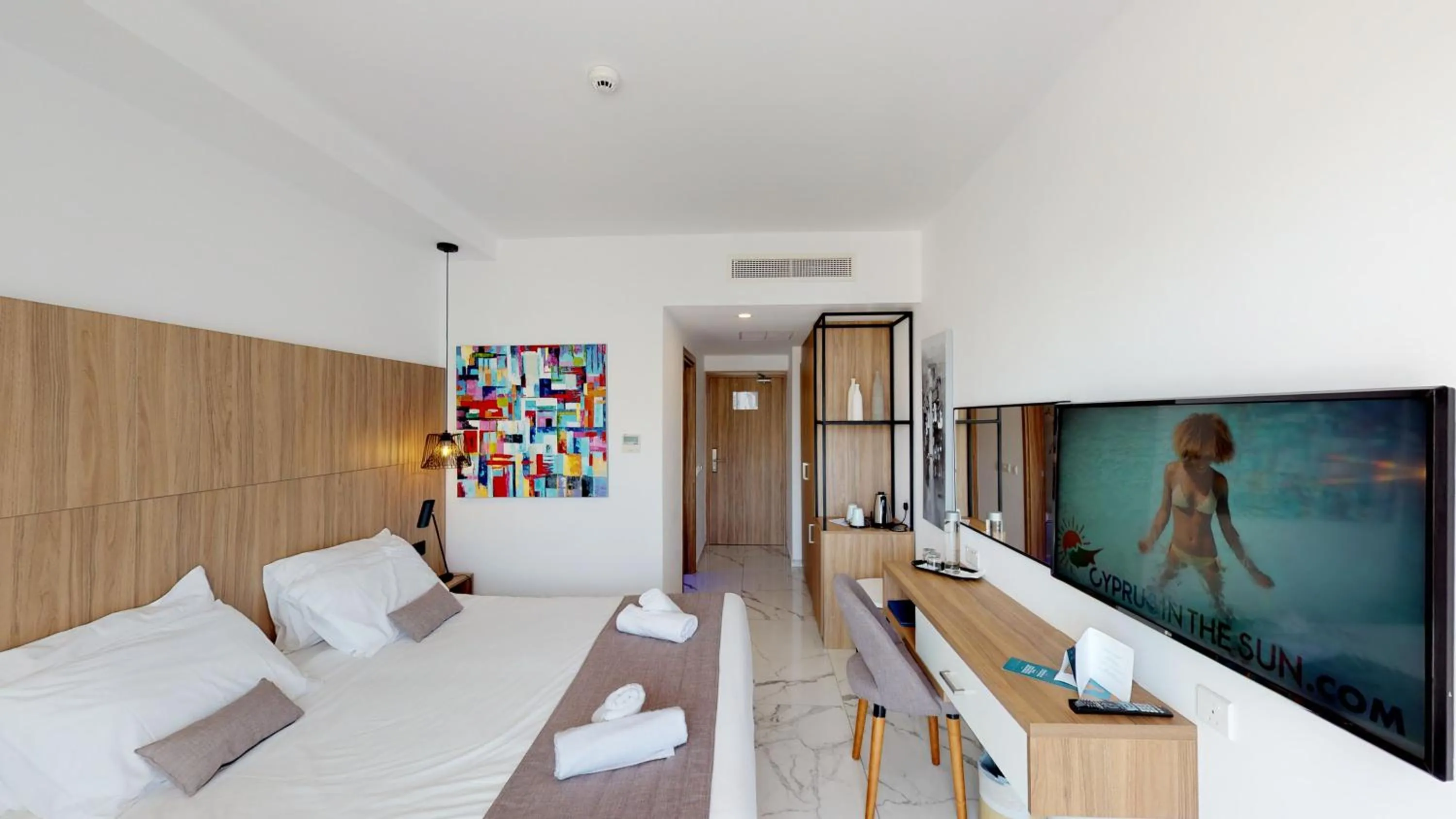 Bedroom, Bed in The Blue Ivy Hotel & Suites