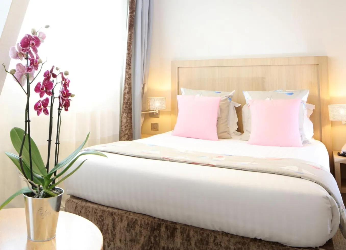 Bed in Trinite Hotel