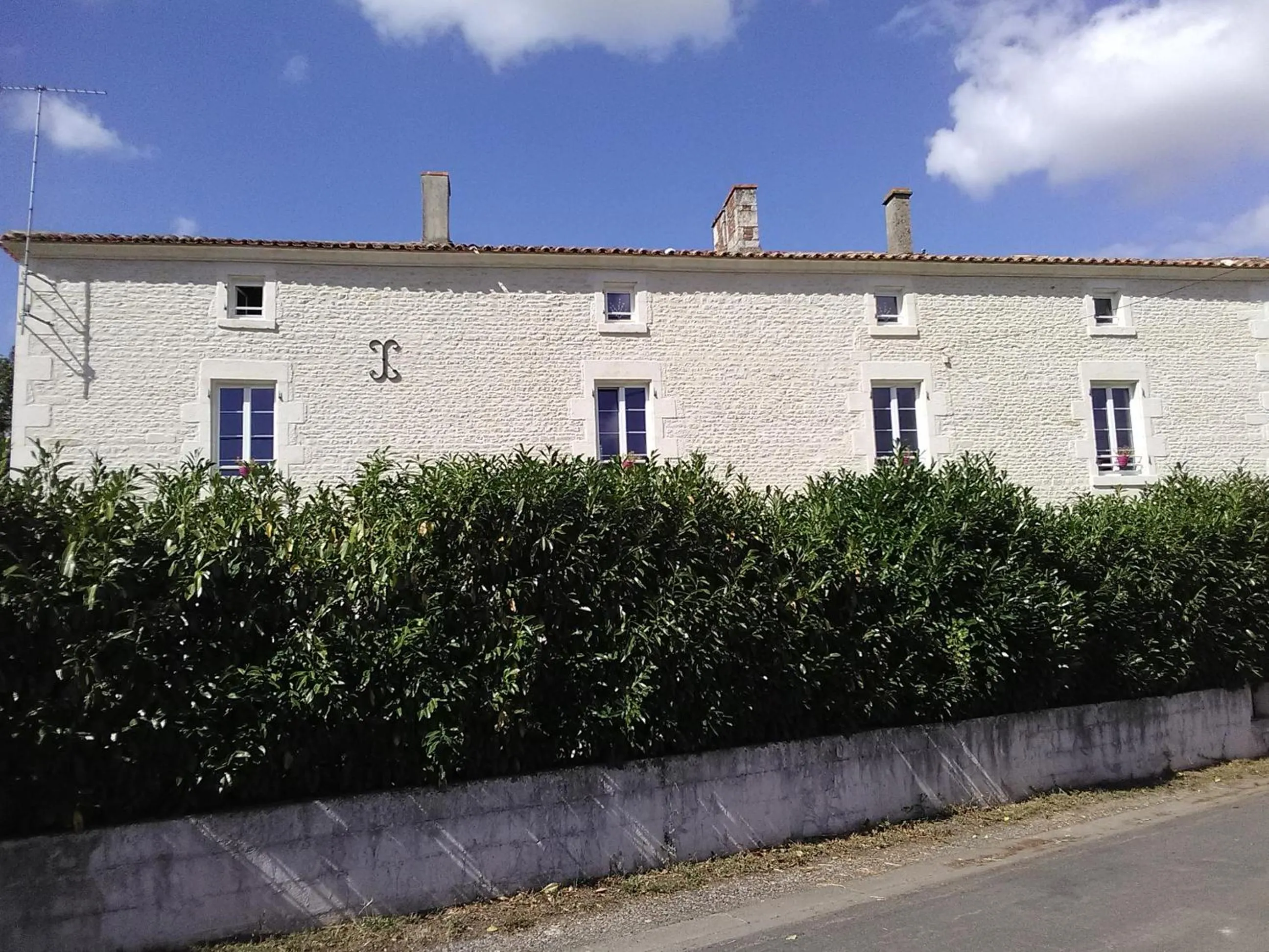 Facade/entrance in Le Marais Picotin