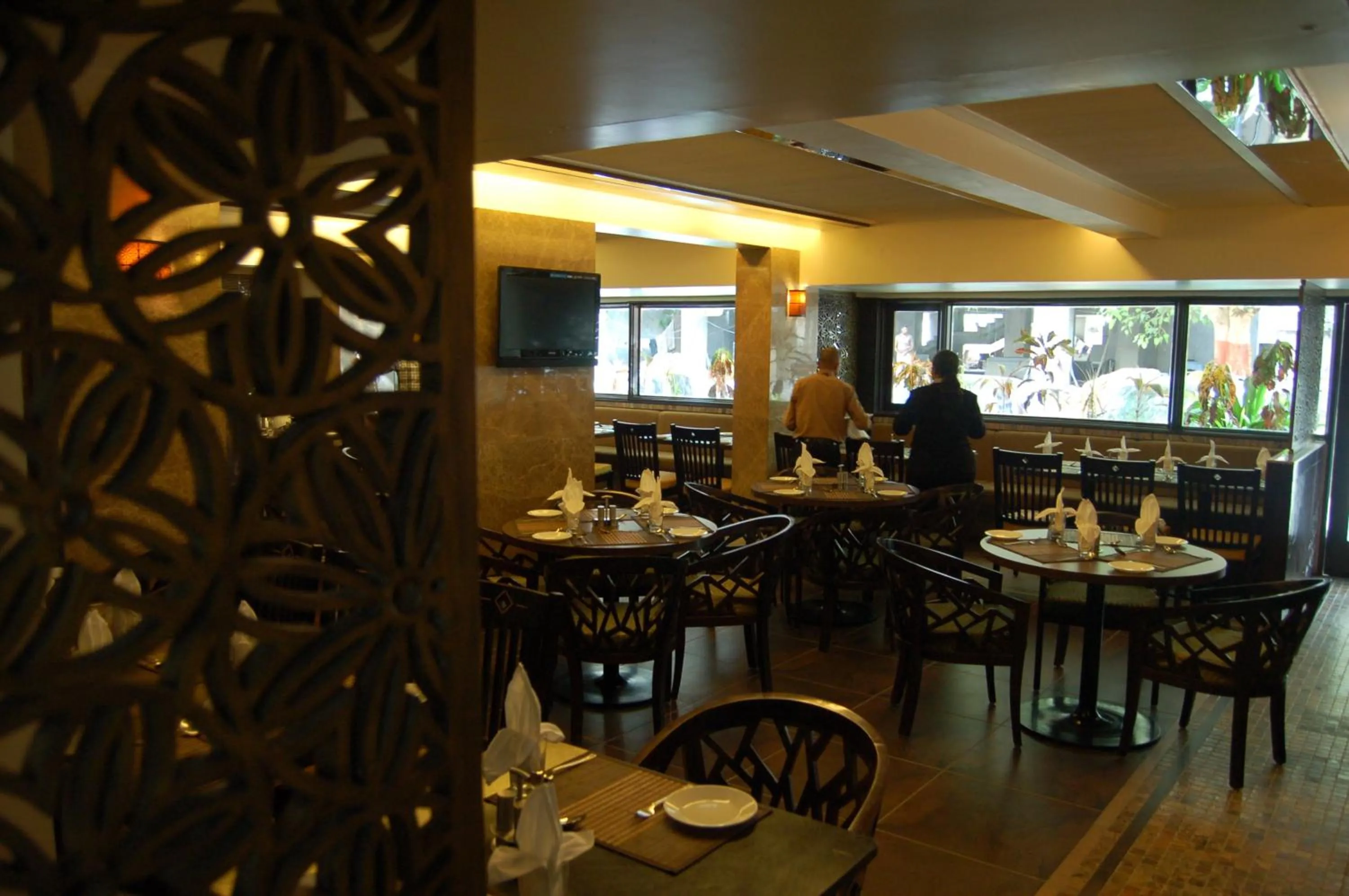 Restaurant/places to eat in Comfort Inn President Near Ahmedabad Junction Station