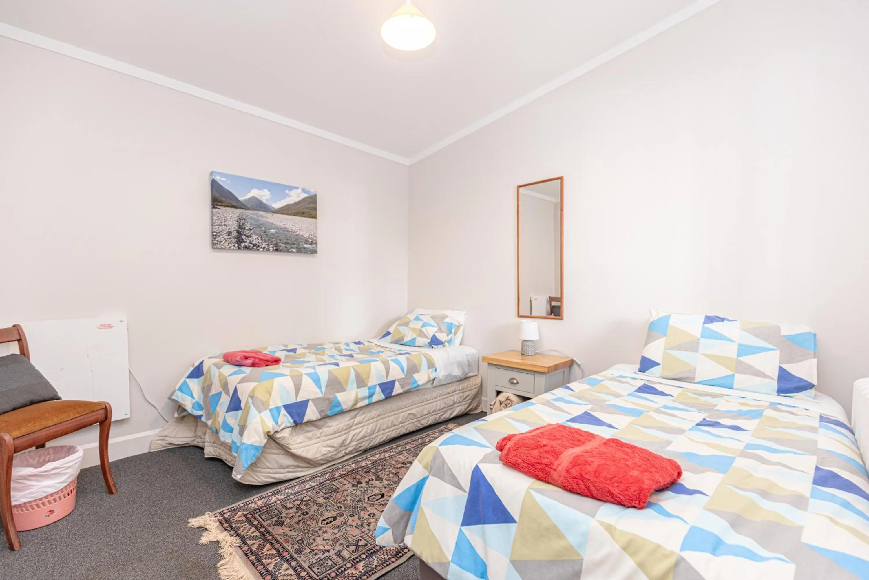 Photo of the whole room, Bed in Braemar House B&B and YHA Hostel