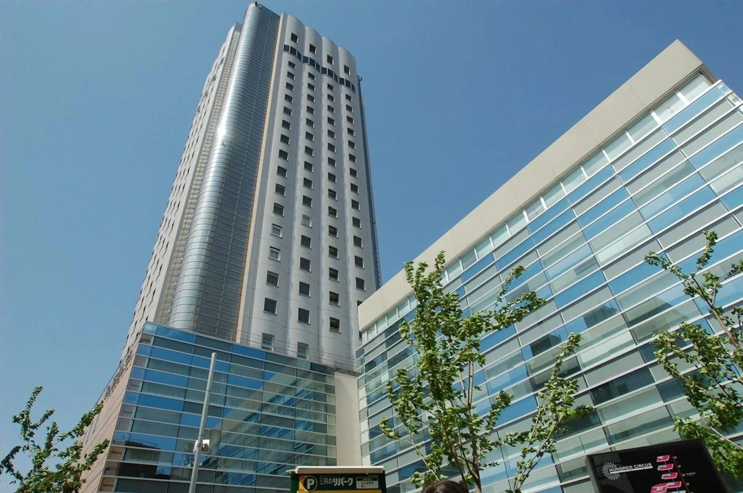 Property building in Hundred Stay Tokyo Shinjuku