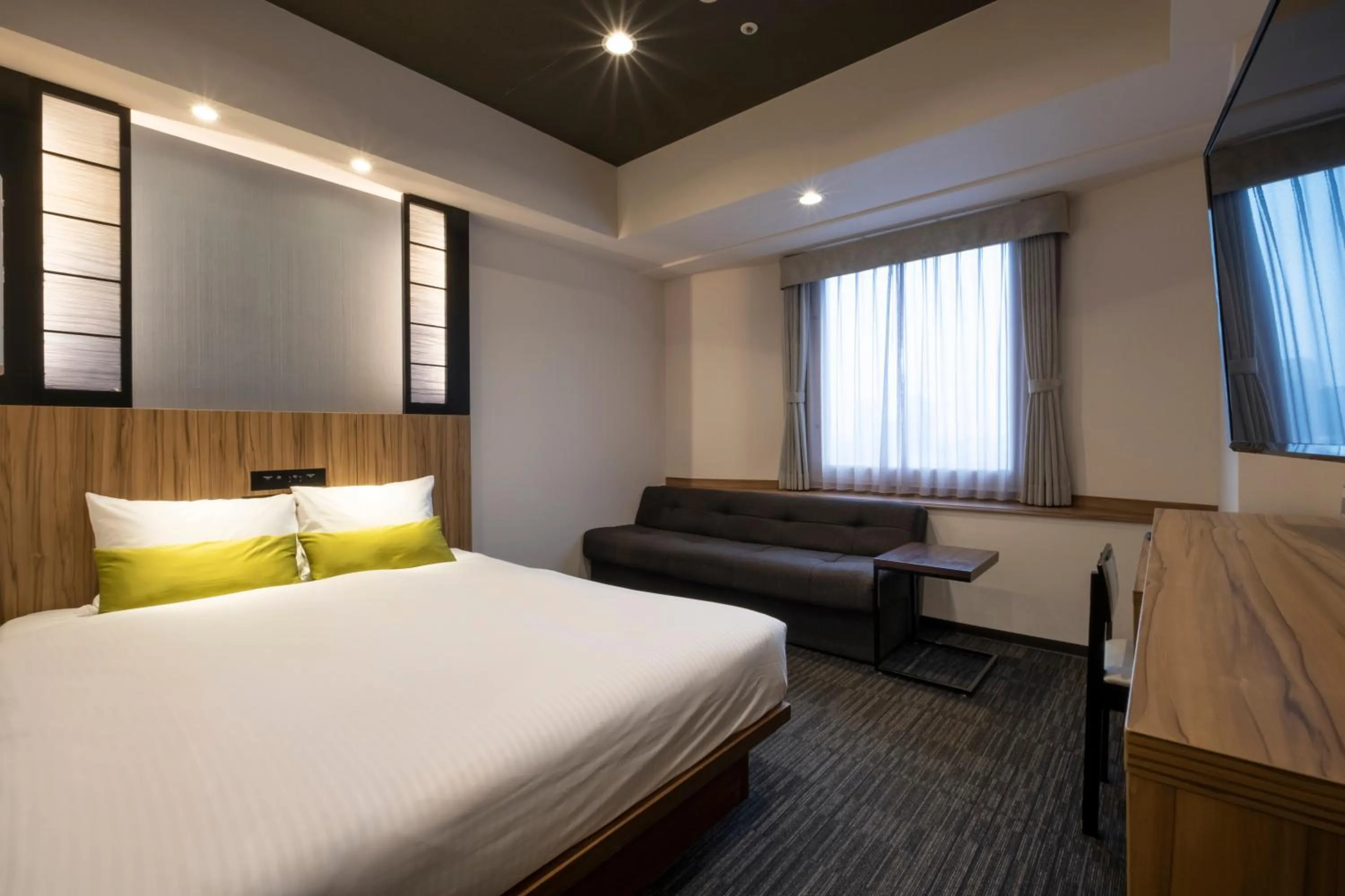 Bed in Hundred Stay Tokyo Shinjuku