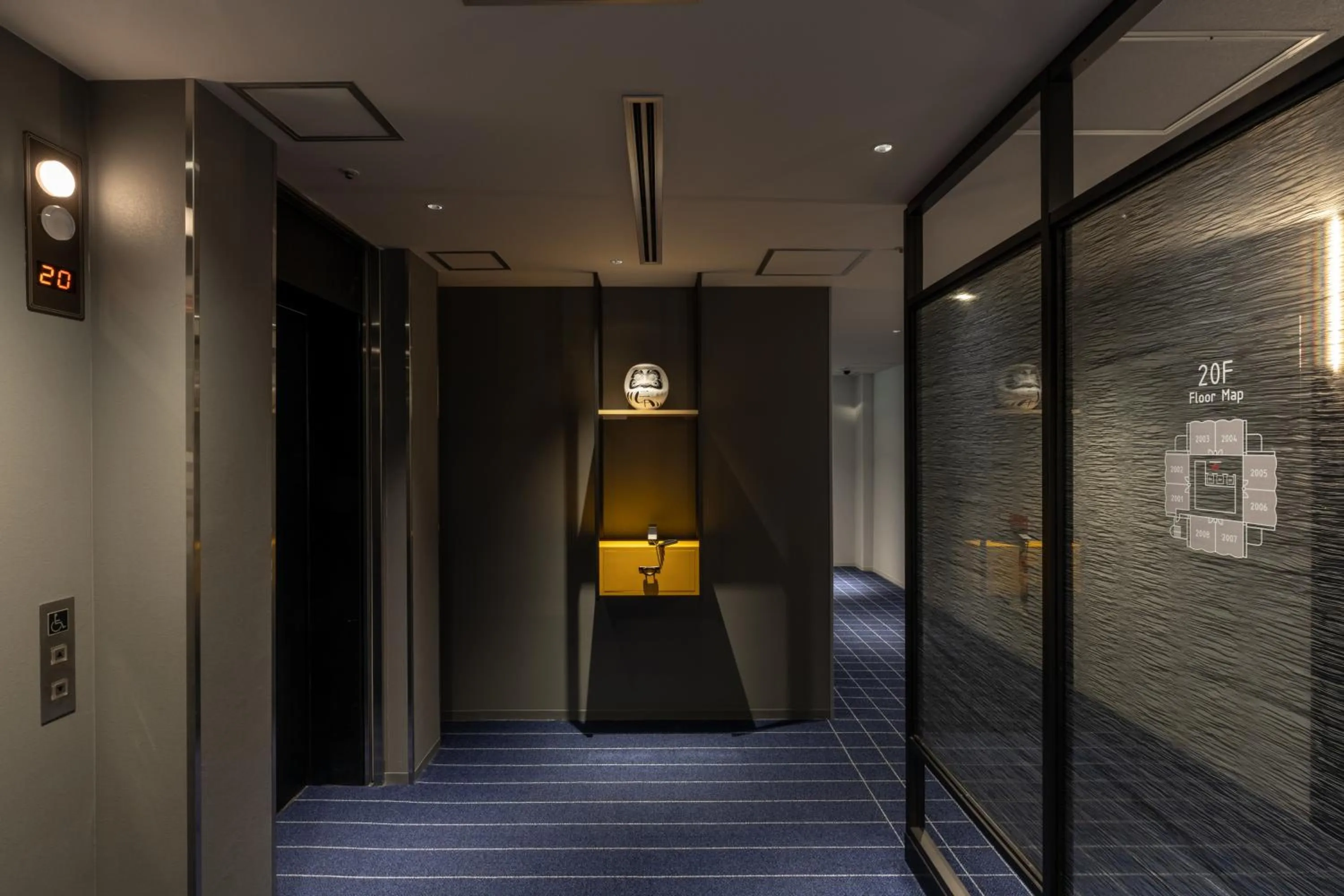 elevator in Hundred Stay Tokyo Shinjuku