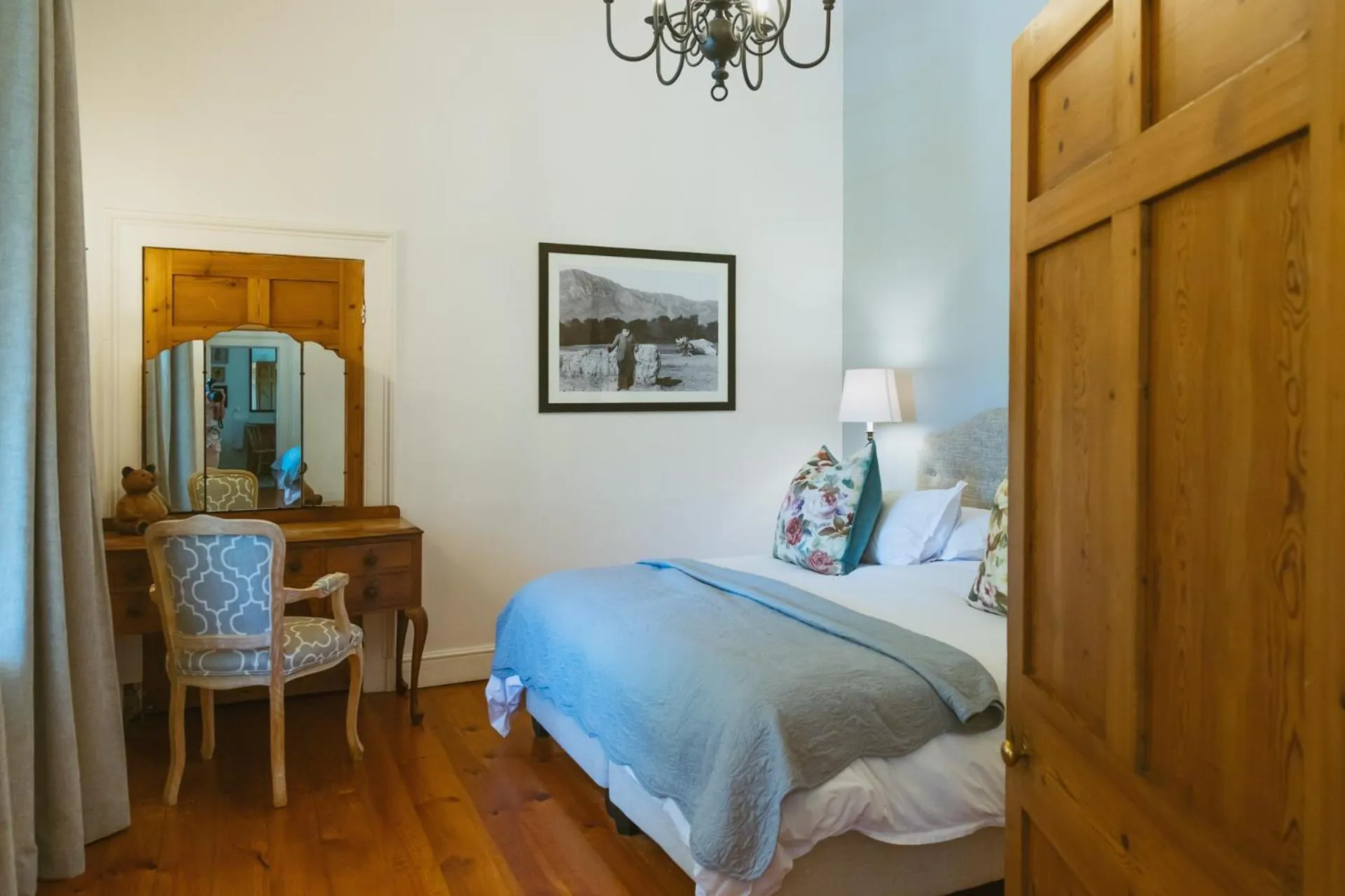 Bed in Auberge Clermont