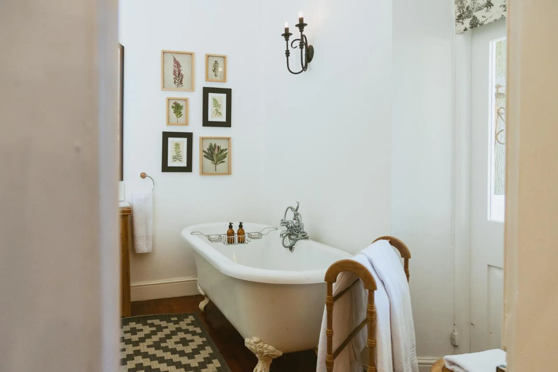 Bathroom in Auberge Clermont