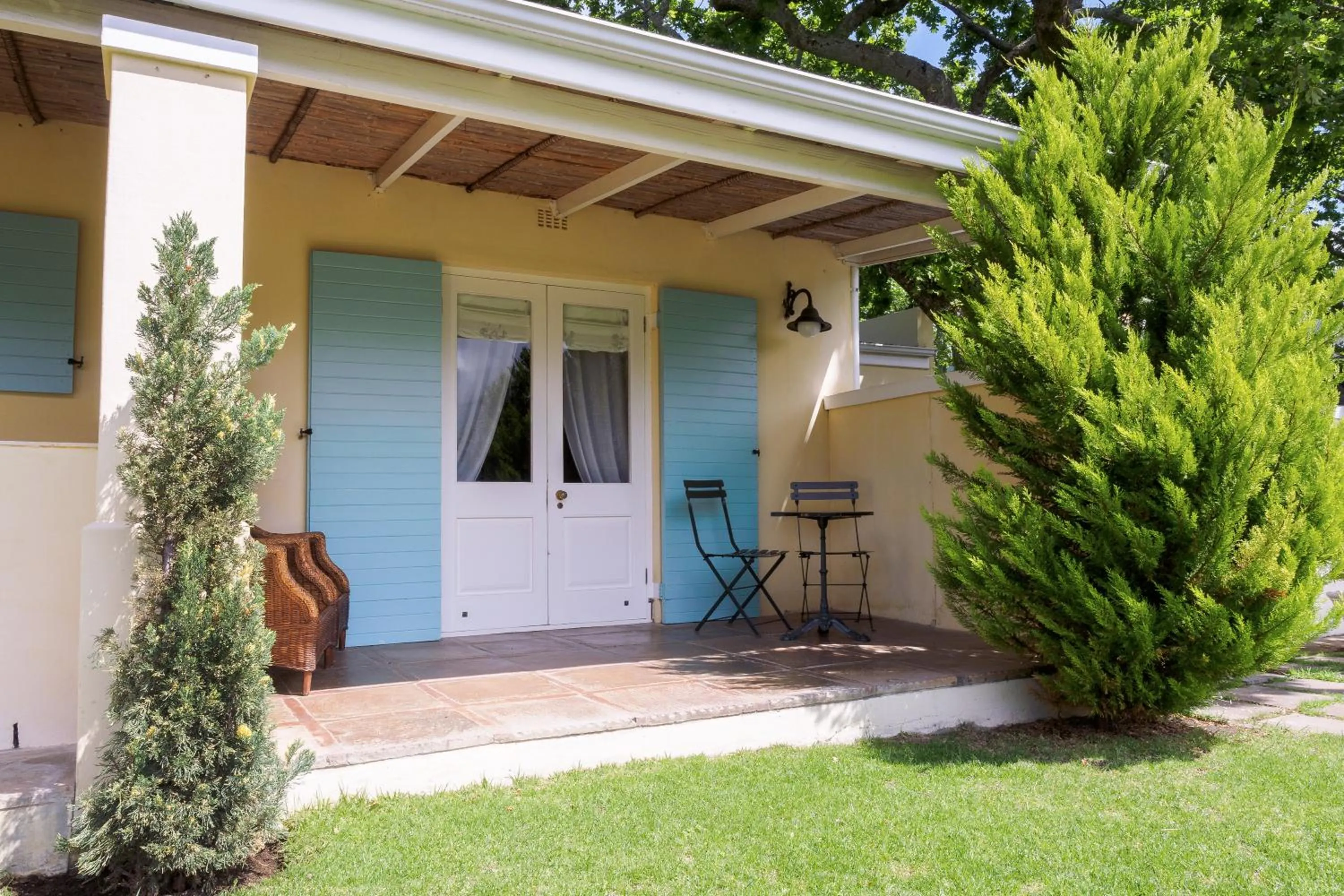 Shower in Auberge Clermont