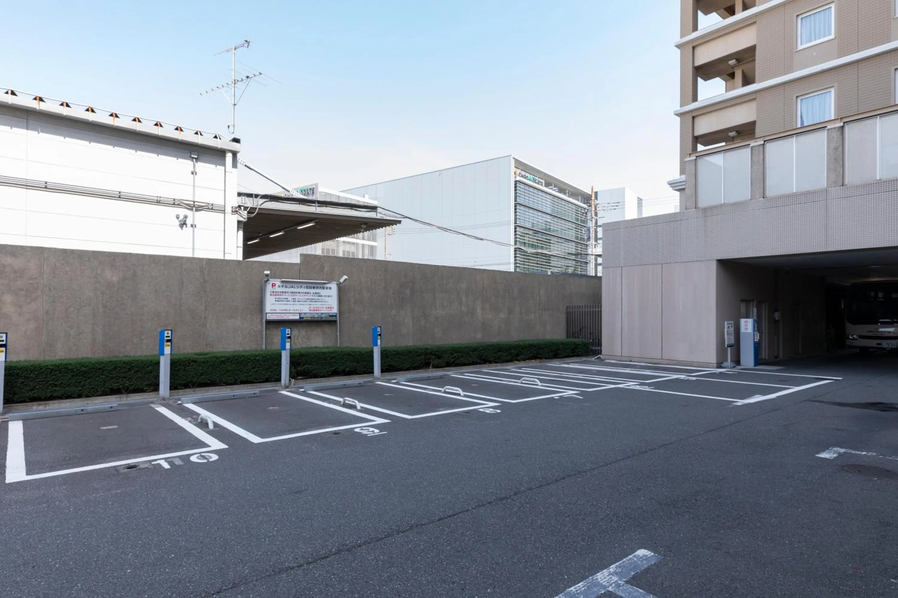 Parking in Hotel JAL City Haneda Tokyo